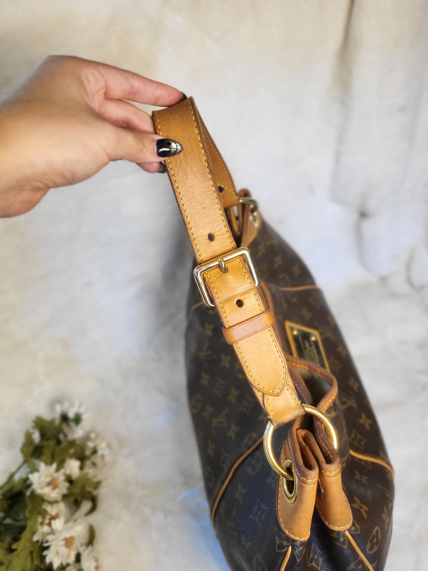 Authentic pre-owned Louis Vuitton Galliera gm tote shoulder bag