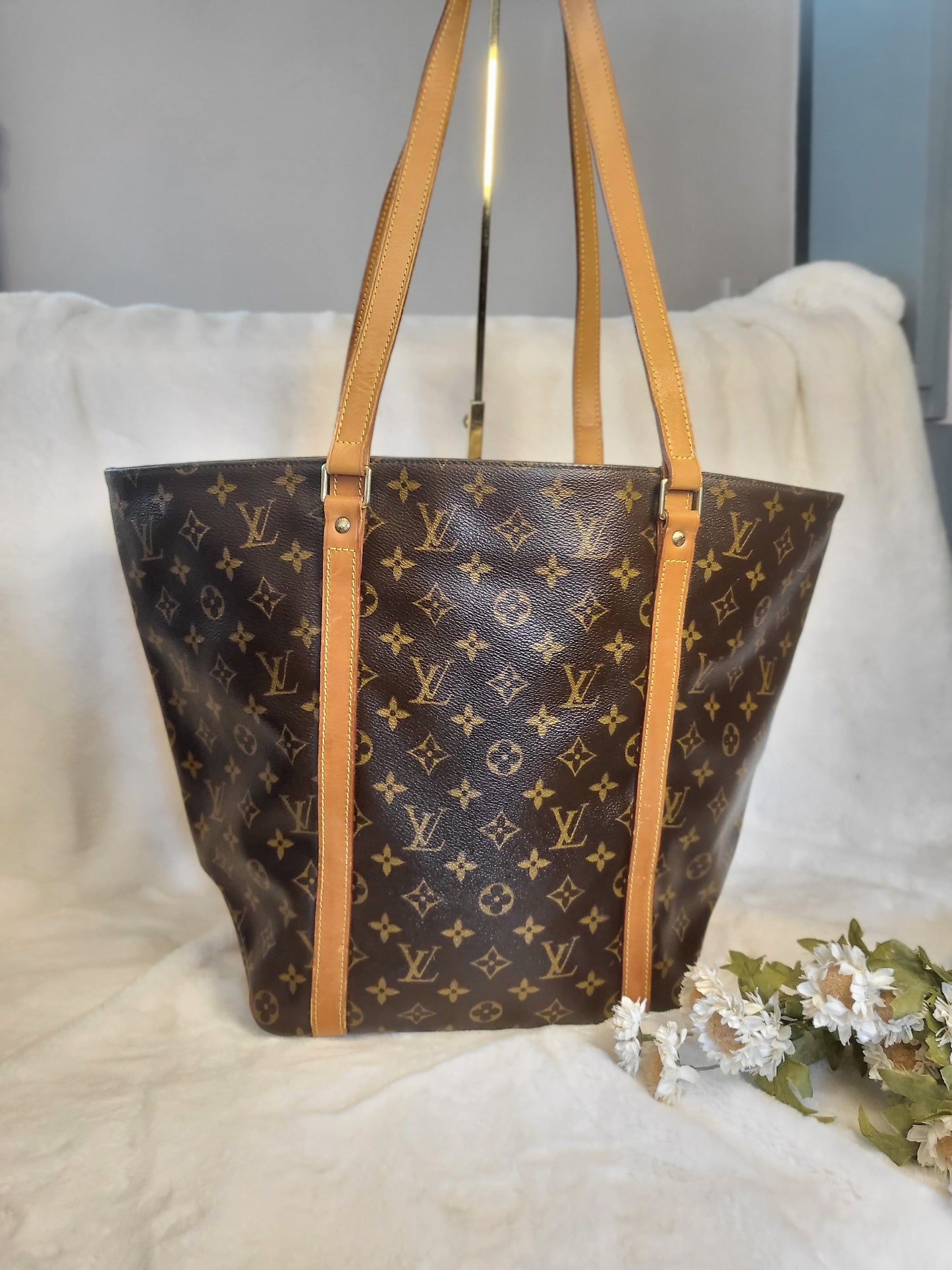 Authentic pre-owned Louis Vuitton sac tote pm shoulder bag