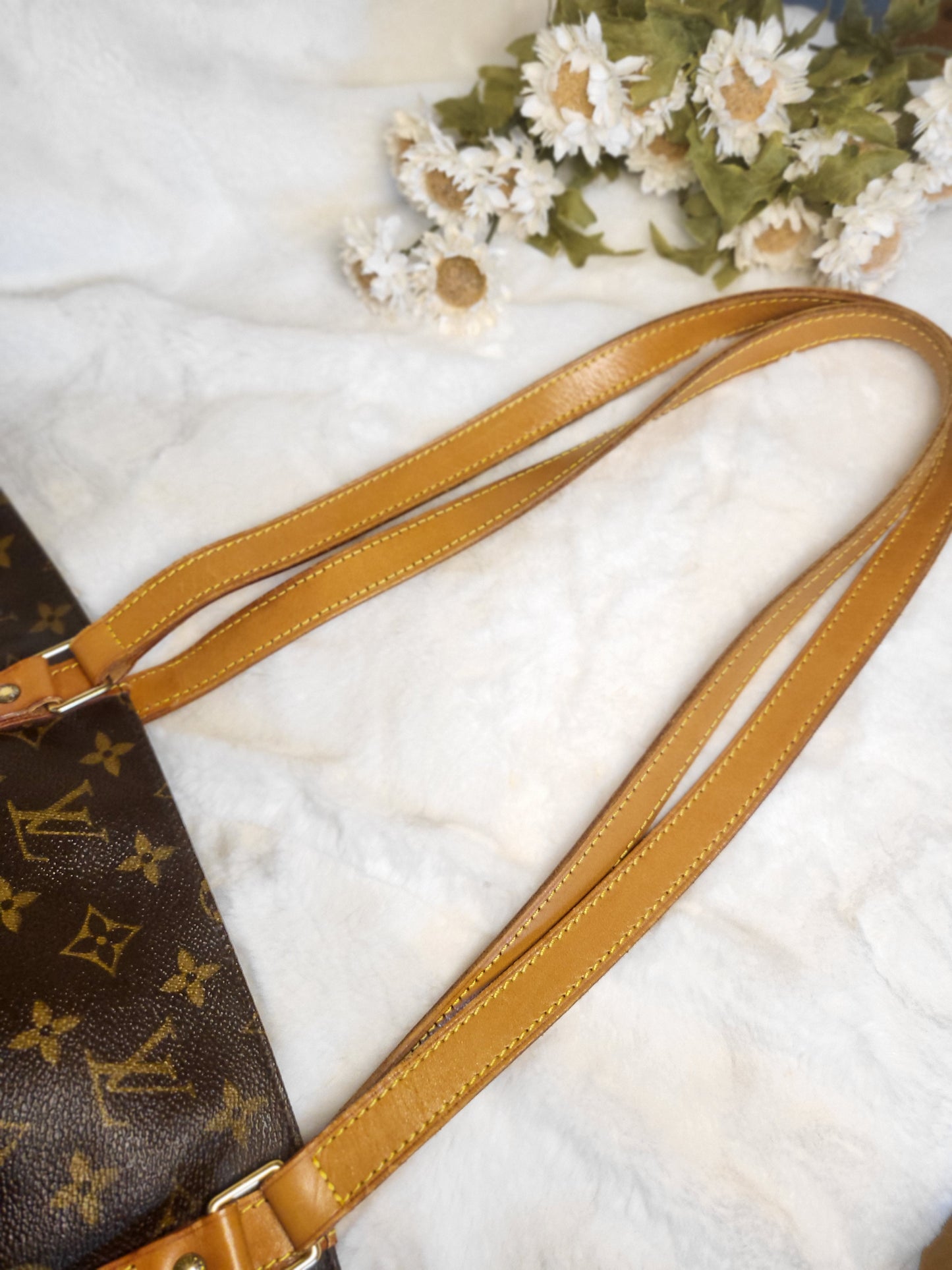 Authentic pre-owned Louis Vuitton sac tote pm shoulder bag