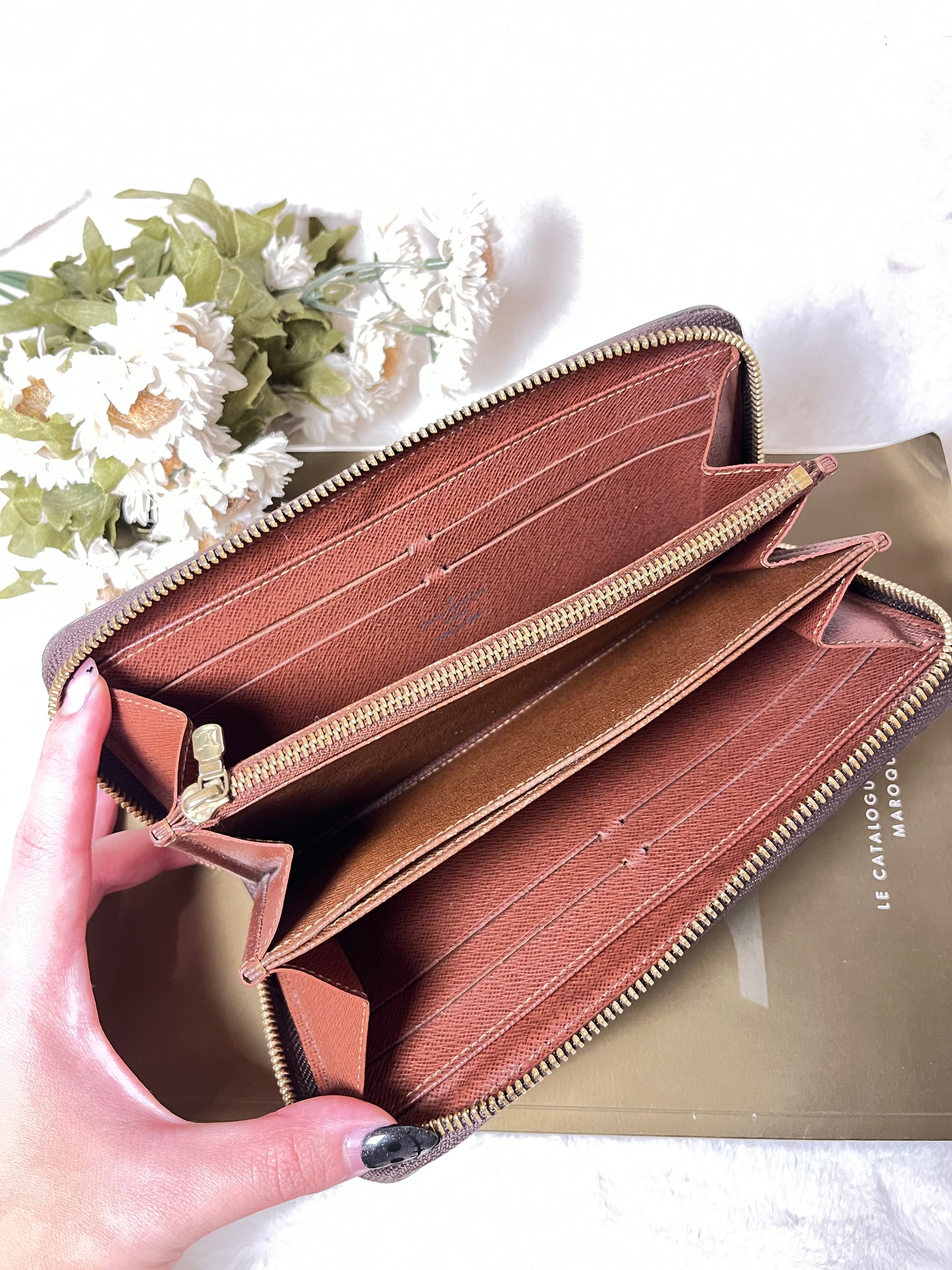 Authentic pre-owned Louis Vuitton zippy compact wallet