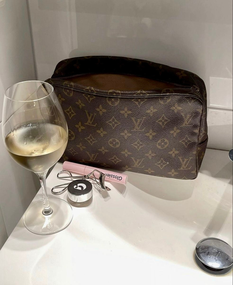 Louis Vuitton trousse 28 toilette