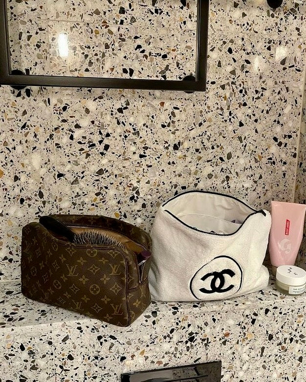 Louis Vuitton trousse 28 toilette