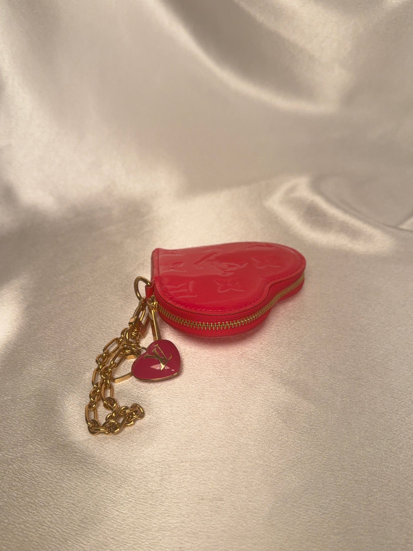 Louis Vuitton Vernis heart coin purse
