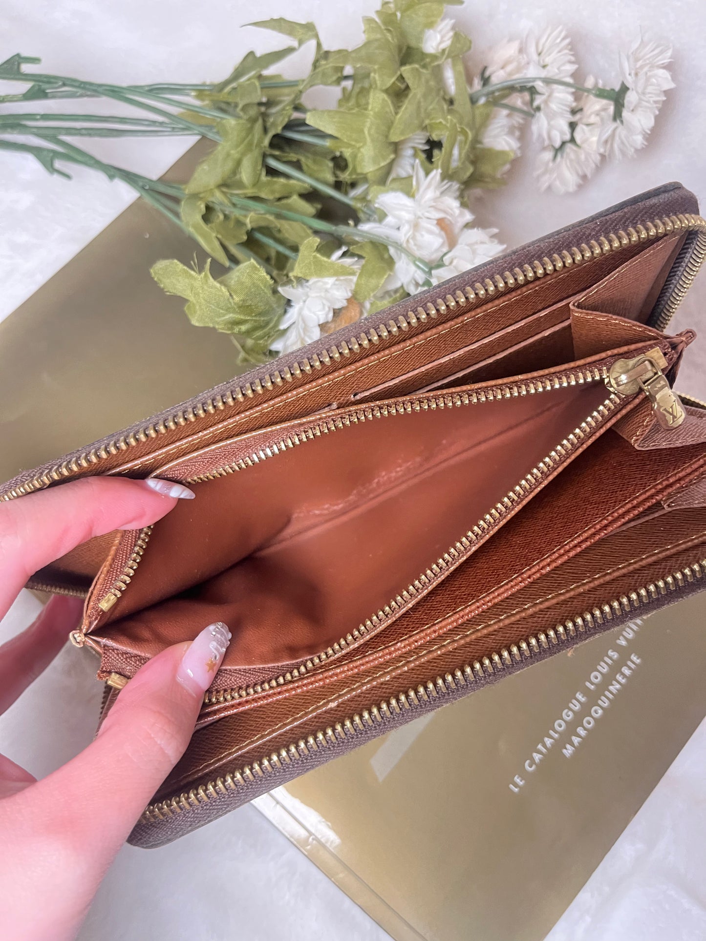 Authentic pre-owned Louis Vuitton zippy wallet