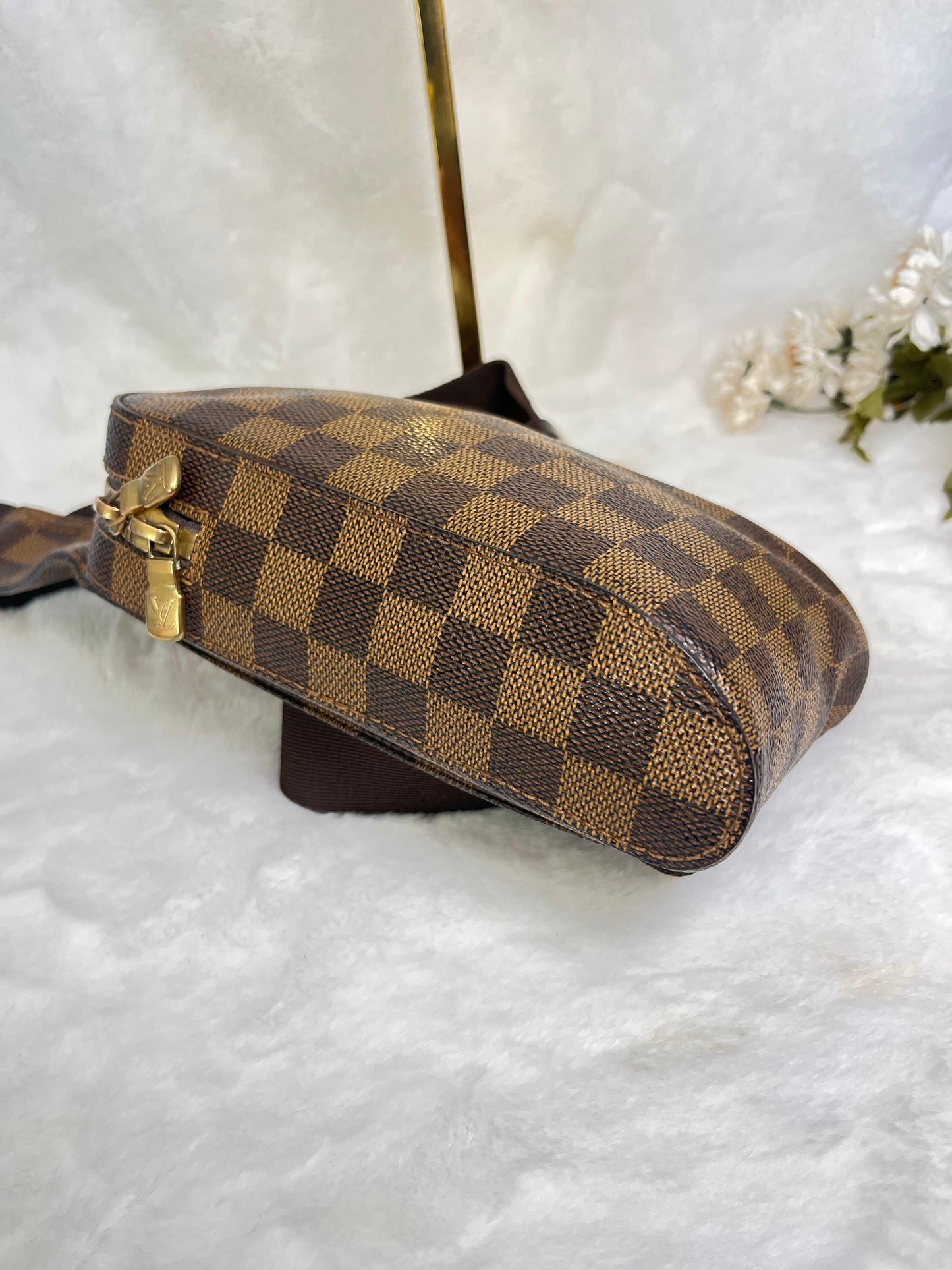 Authentic pre-owned Louis Vuitton Geronimos Bum bag waist bag