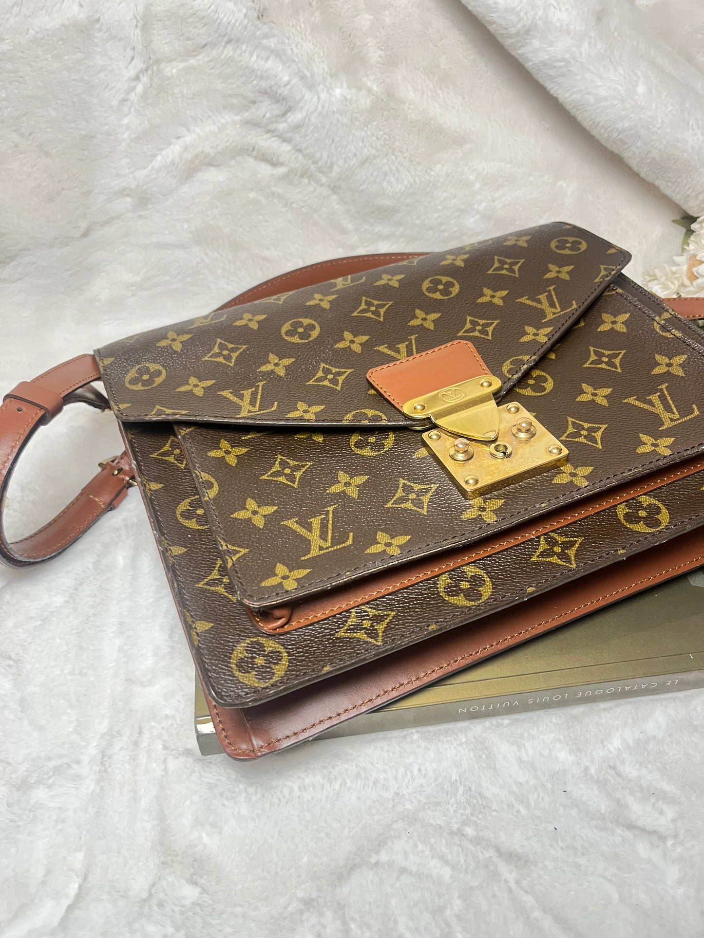 Authentic pre-owned Louis Vuitton Monceau crossbody shoulder bag