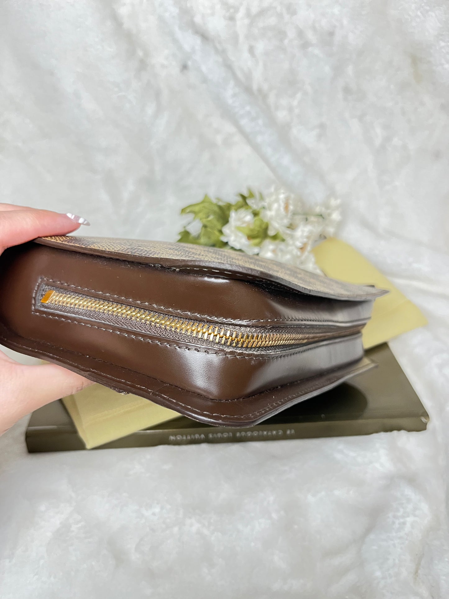 Authentic pre-owned Louis Vuitton st Louis clutch