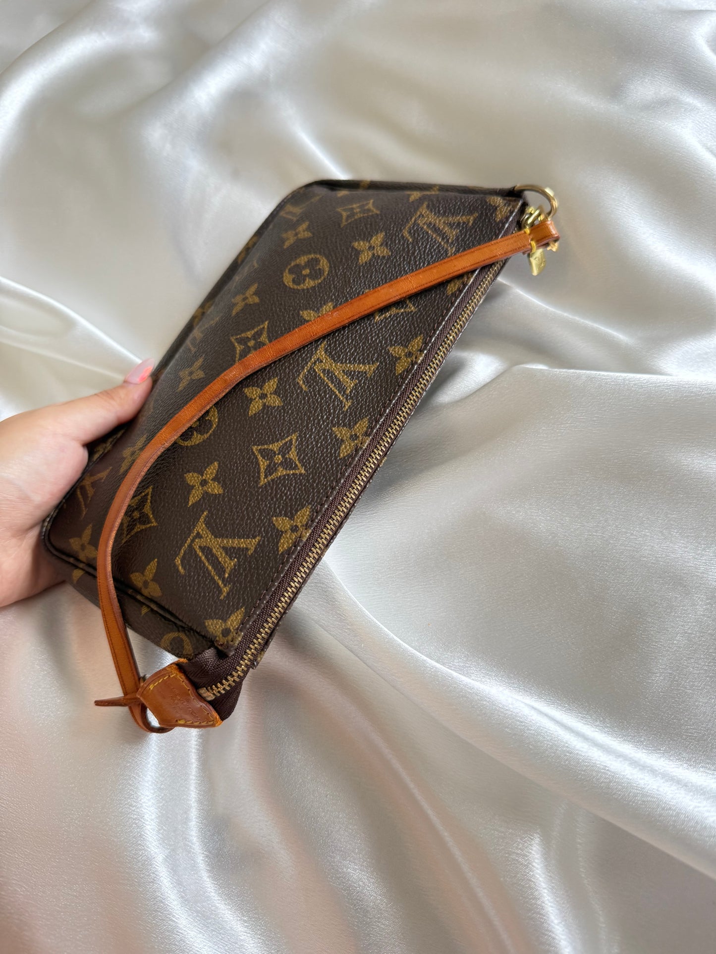 Louis Vuitton Monogram Pochette Accessoires