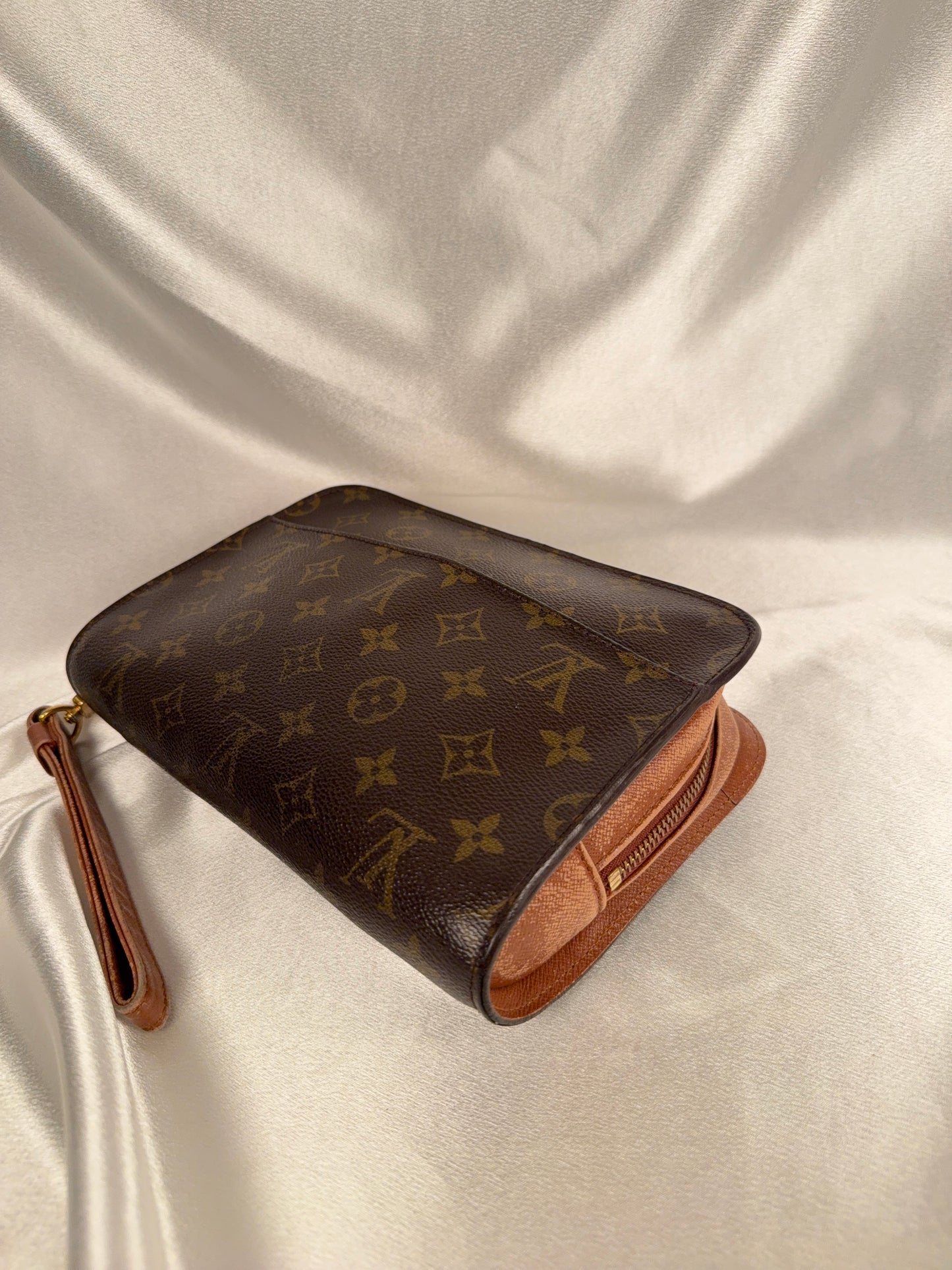 Louis Vuitton Orsay monogram clutch