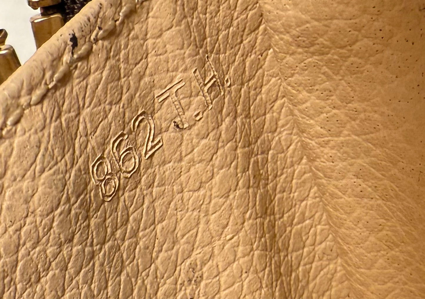 Louis Vuitton Trousse 28 cosmetic pouch