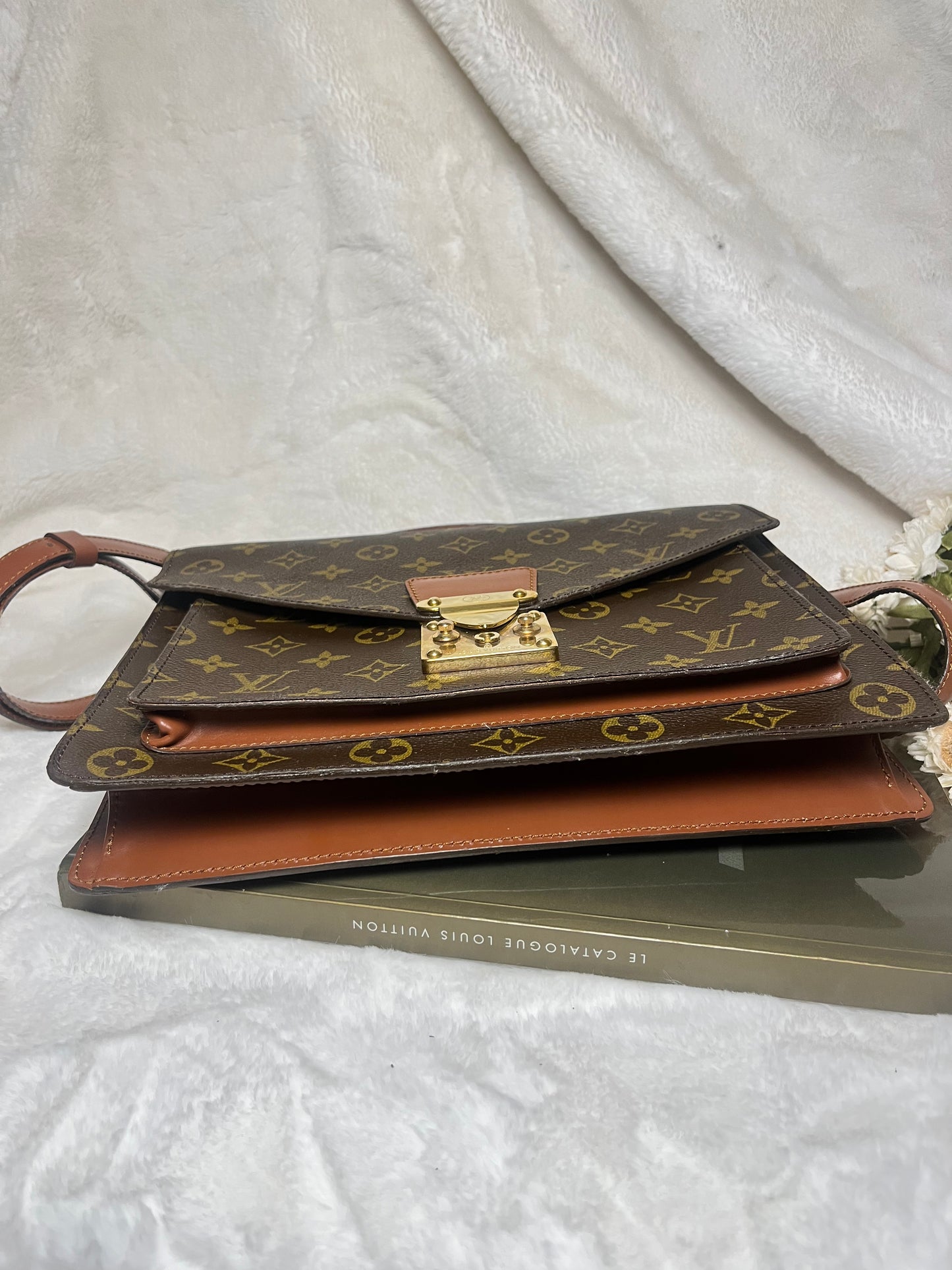 Authentic pre-owned Louis Vuitton Monceau crossbody shoulder bag
