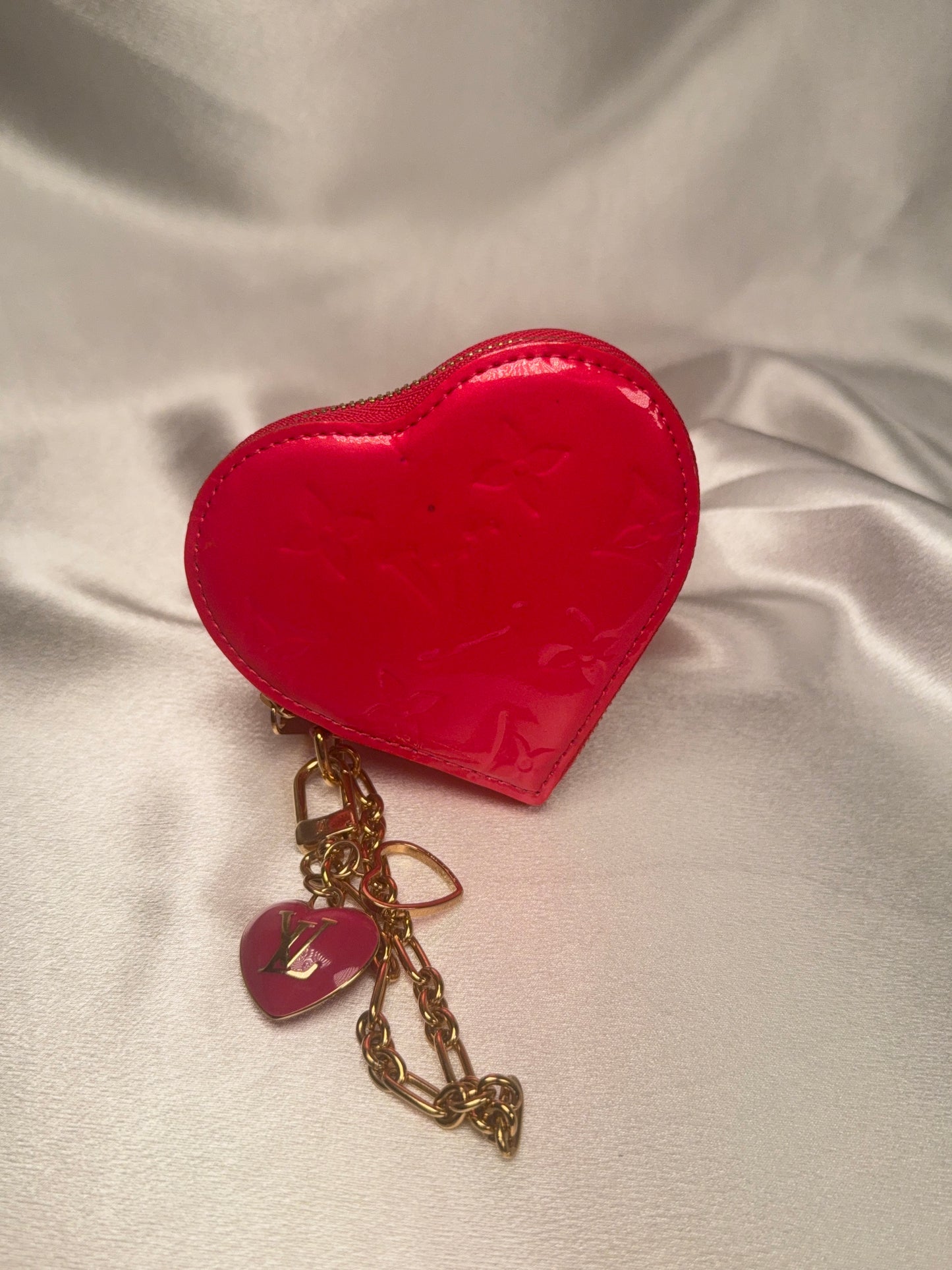 Louis Vuitton Vernis heart coin purse