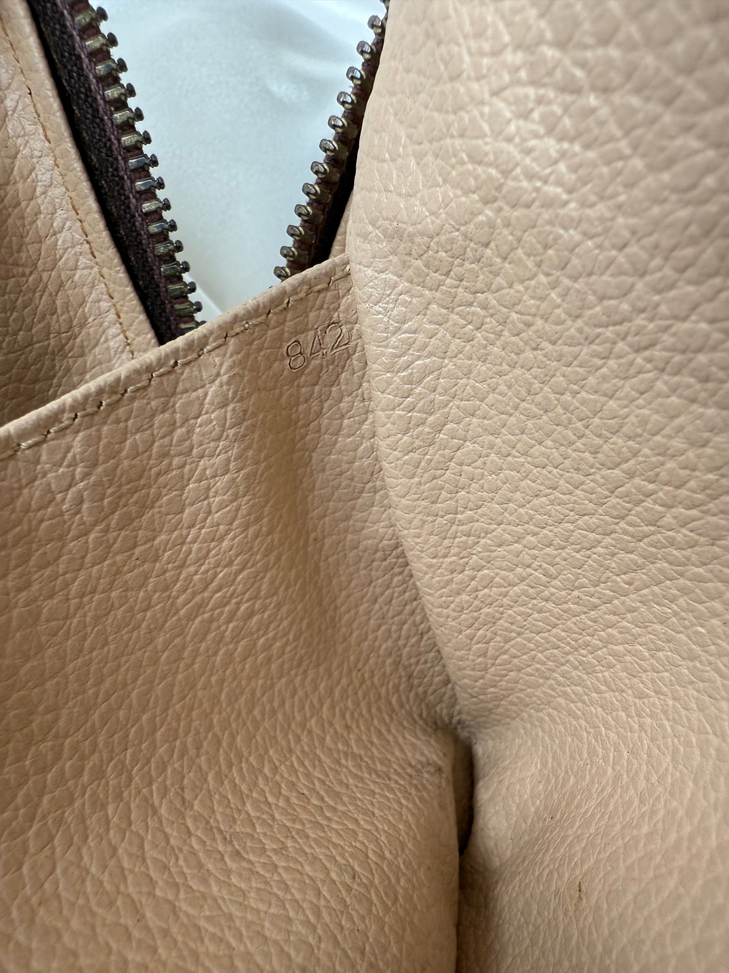 Louis Vuitton trousse 28 toilette