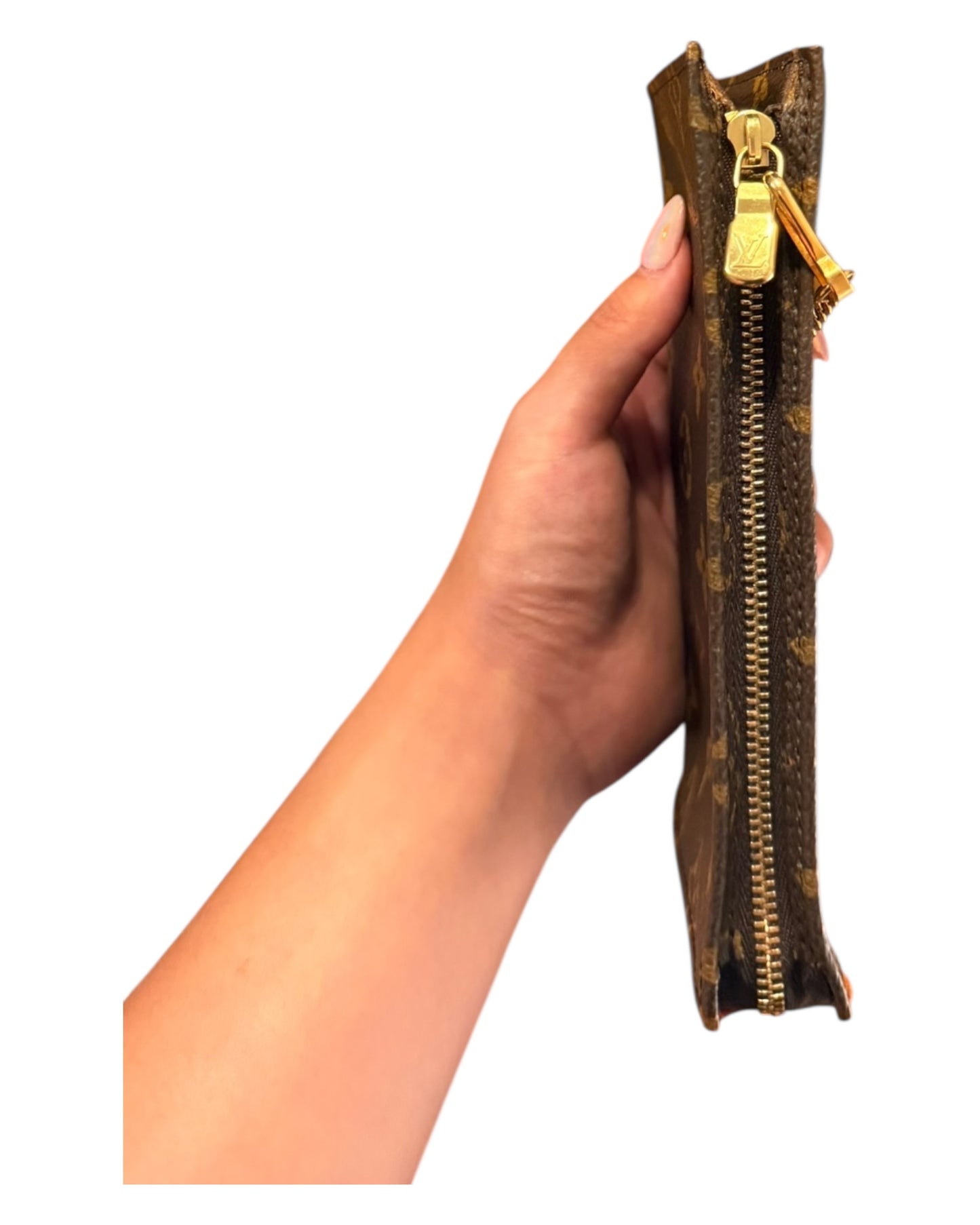 Louis Vuitton bucket pouch bag