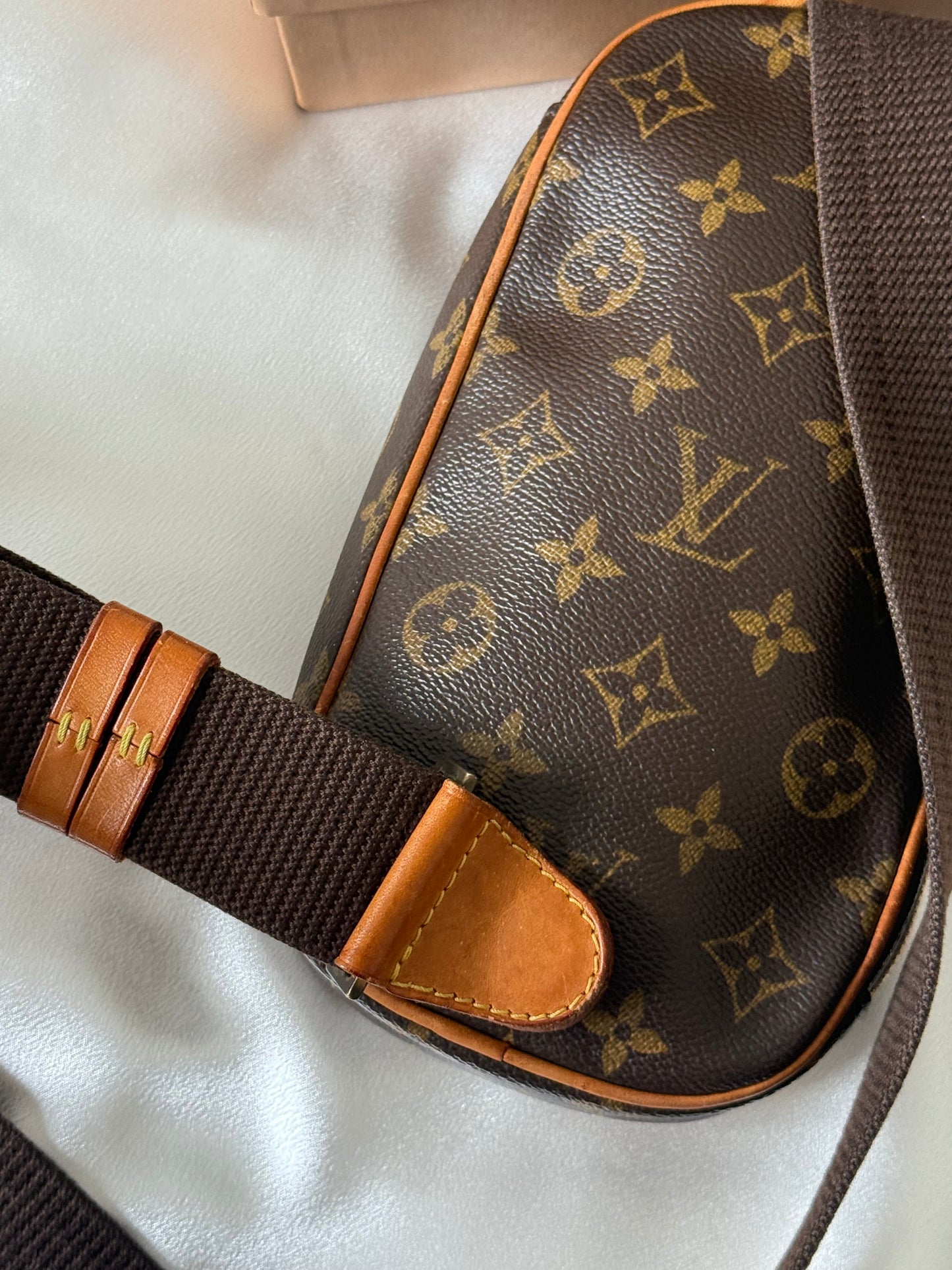 Louis Vuitton Pochette Gange