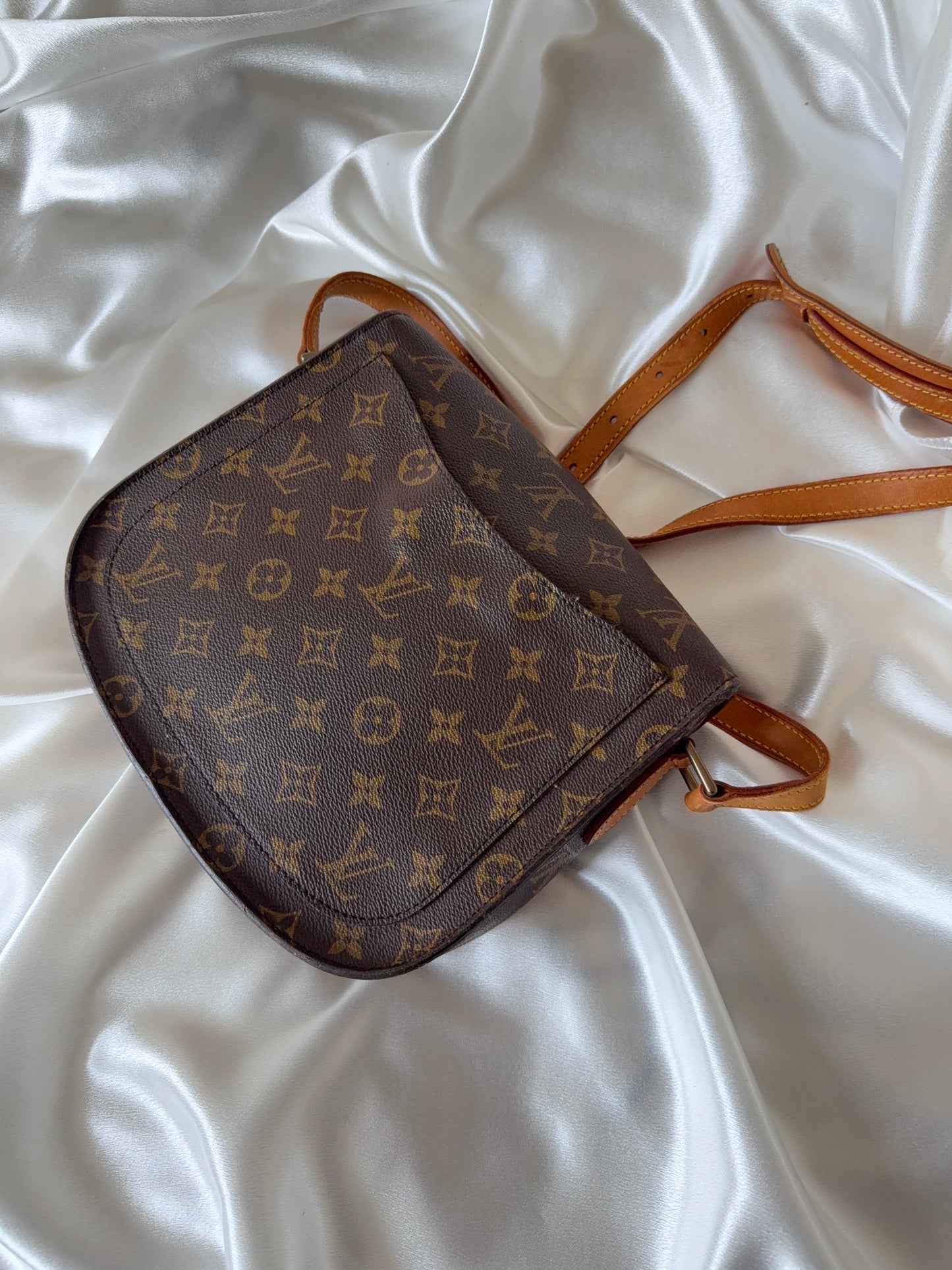 Louis Vuitton st Cloud GM crossbody bag