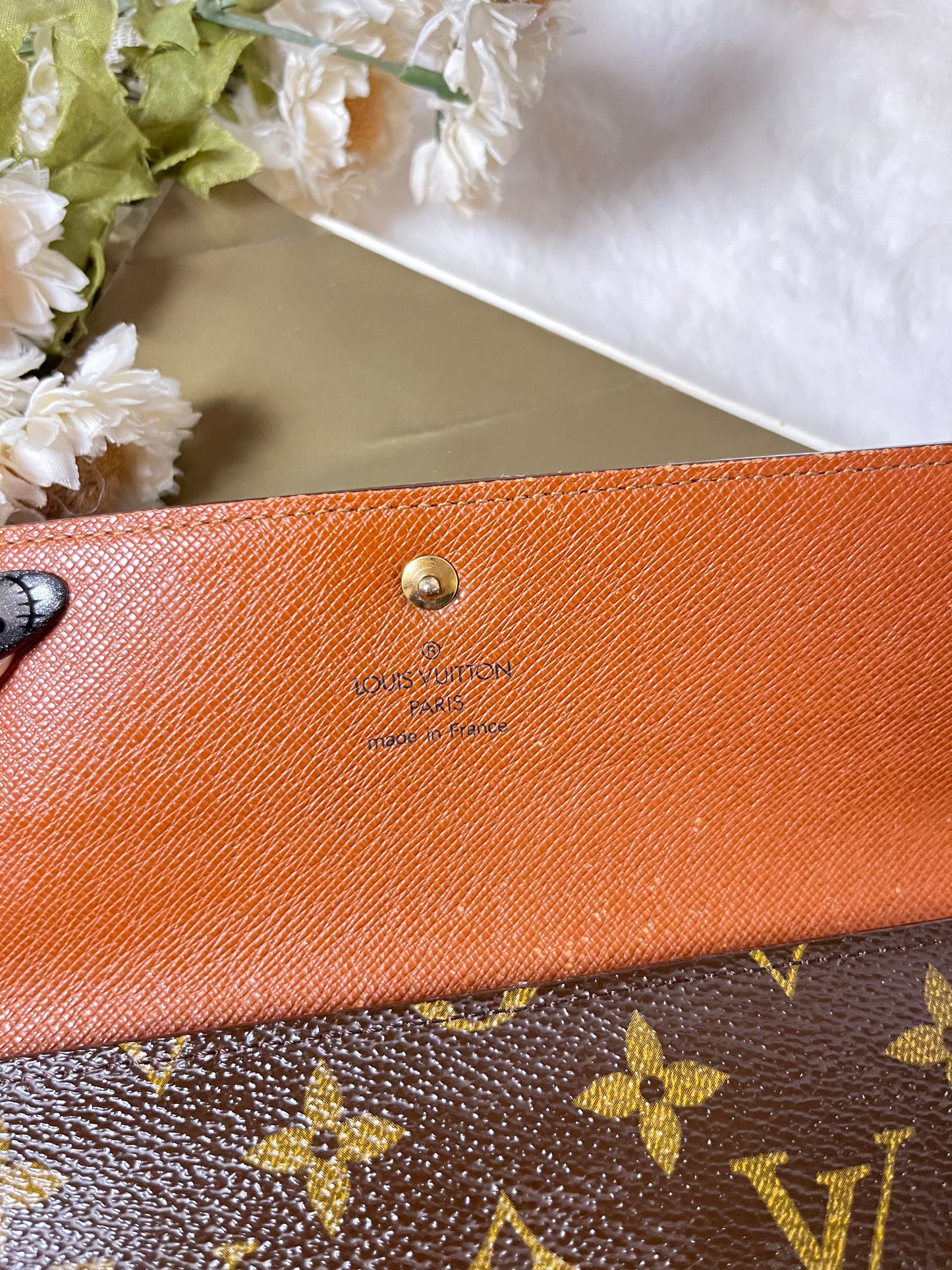 Authentic pre-owned Louis Vuitton Tresor papier trifold wallet