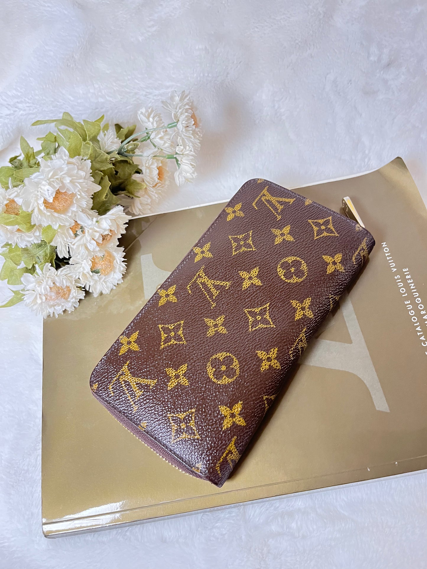 Authentic pre-owned Louis Vuitton zippy compact wallet