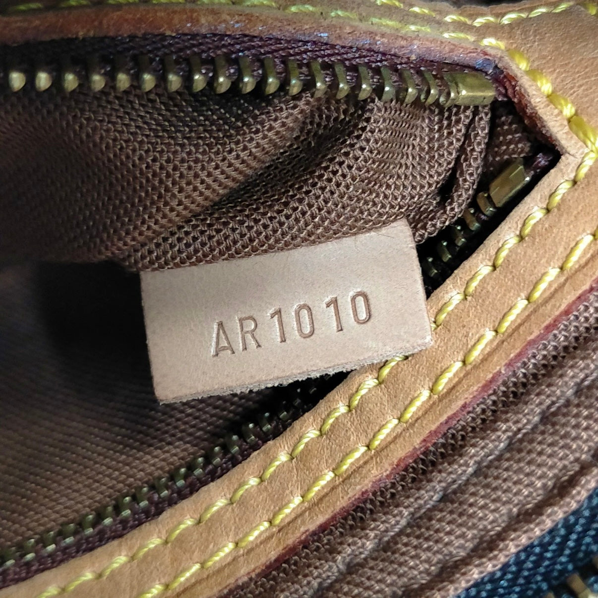 Louis Vuitton Trotteur