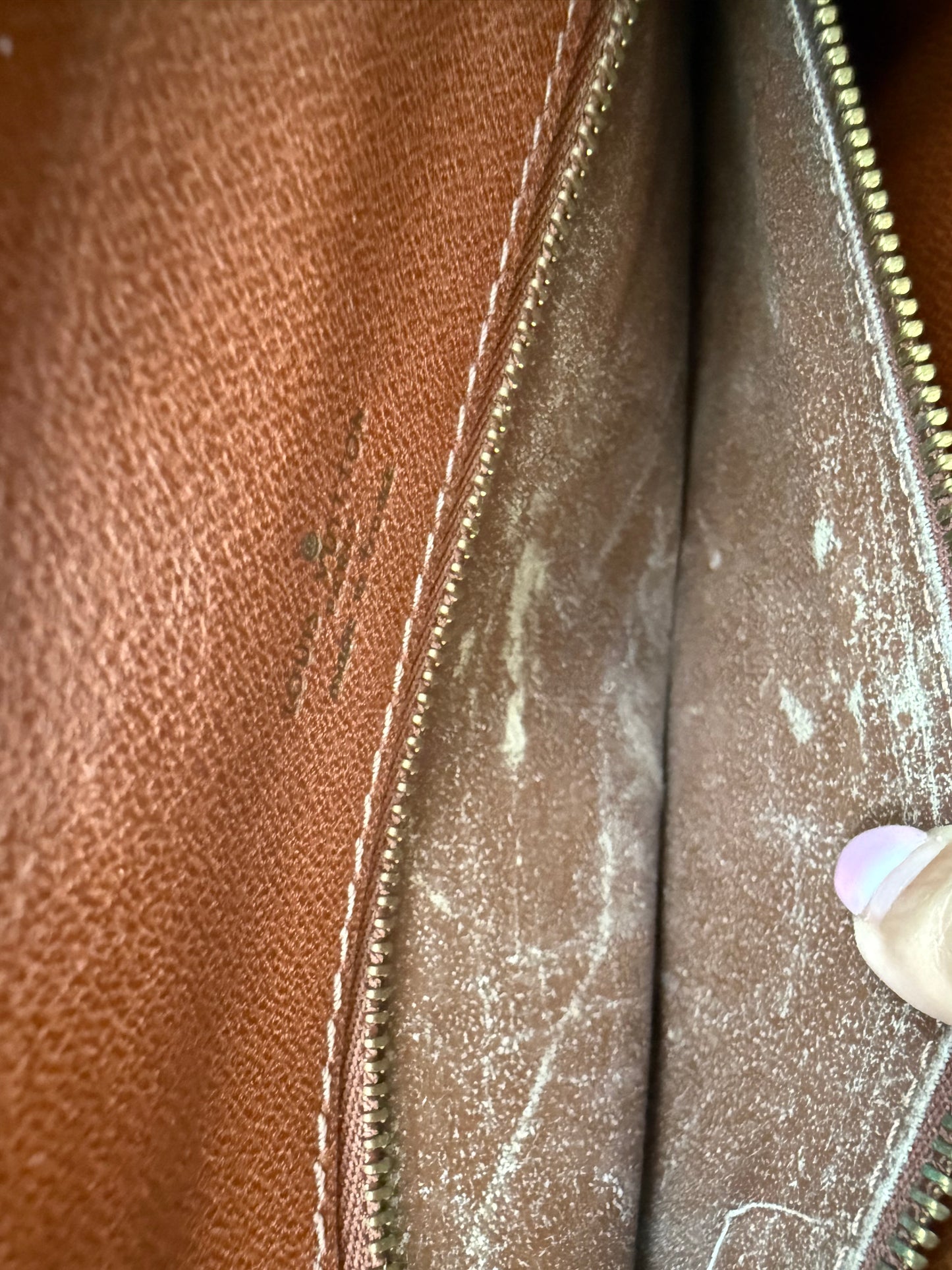 Louis Vuitton Monogram Monceau 26