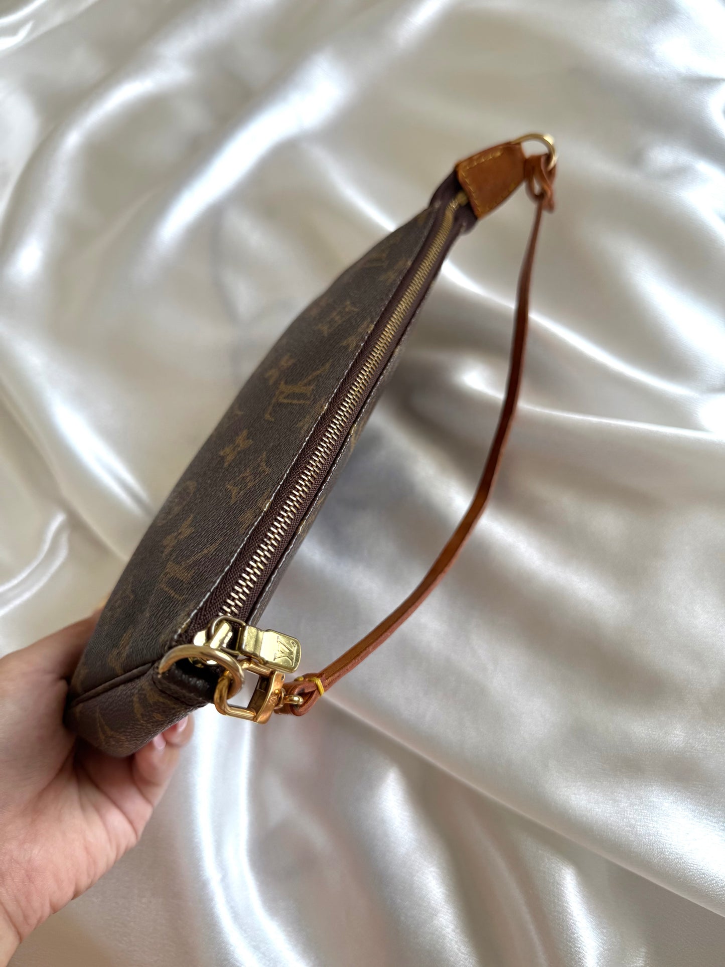 Louis Vuitton Monogram Pochette Accessoires