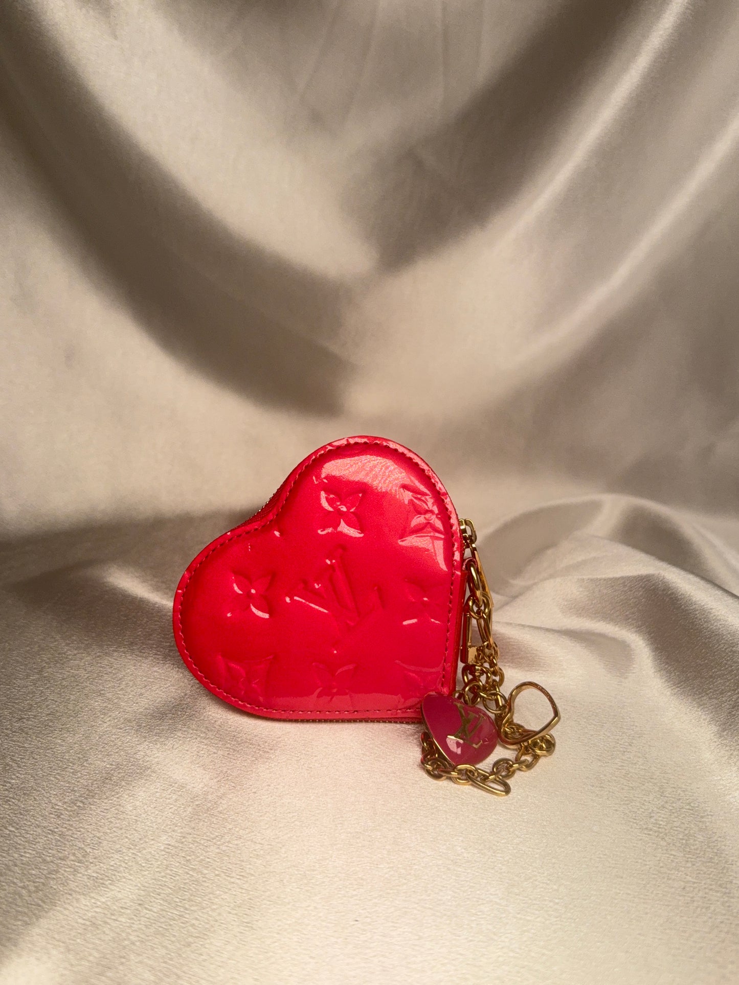 Louis Vuitton Vernis heart coin purse