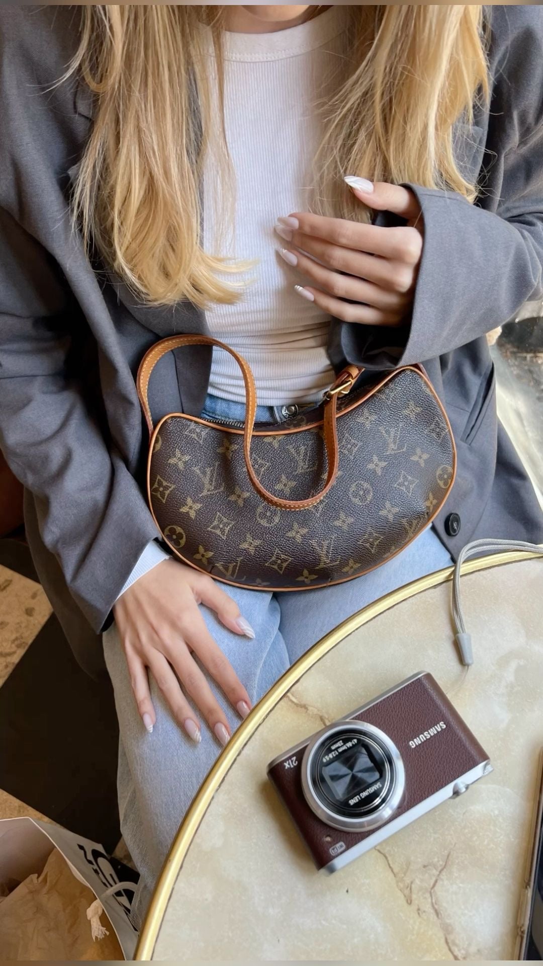 Louis Vuitton Croissant pm