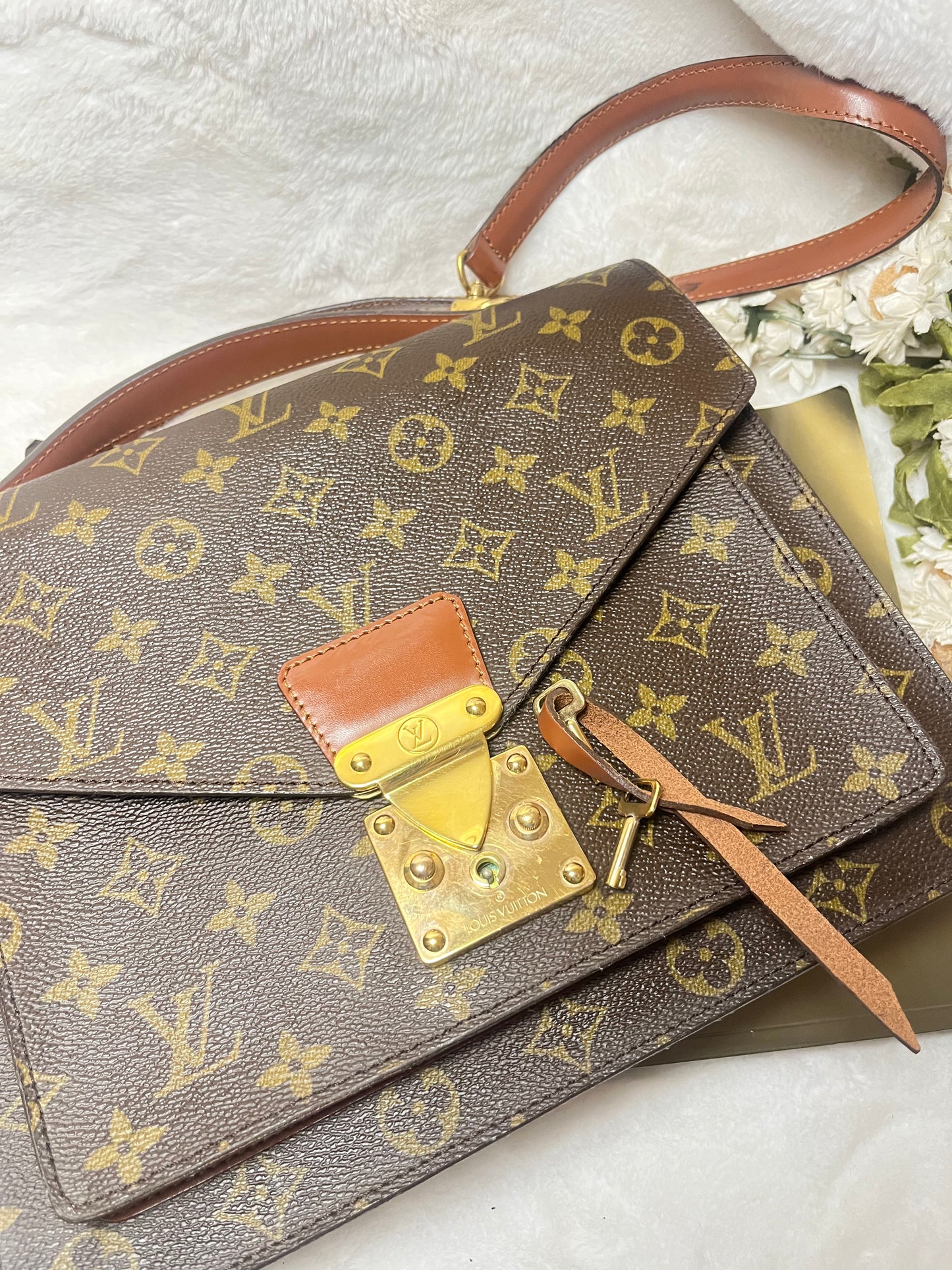 Authentic pre-owned Louis Vuitton Monceau crossbody shoulder bag