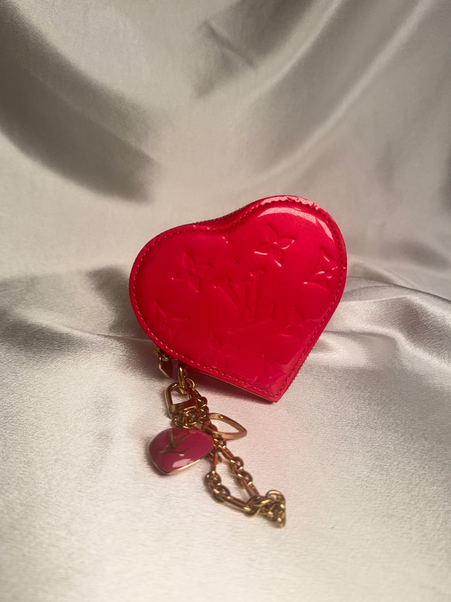 Louis Vuitton Vernis heart coin purse