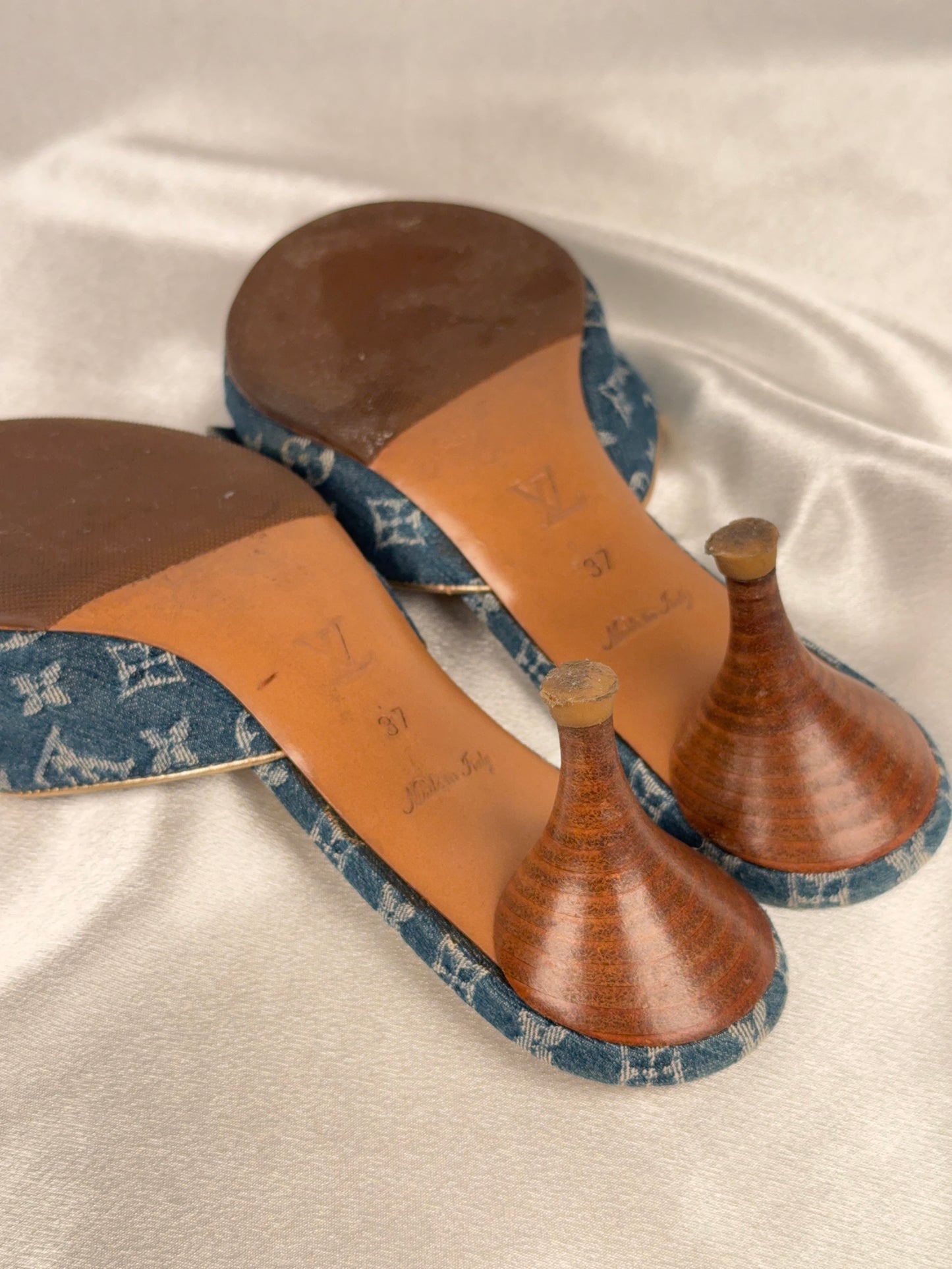 Louis Vuitton denim kitten heels