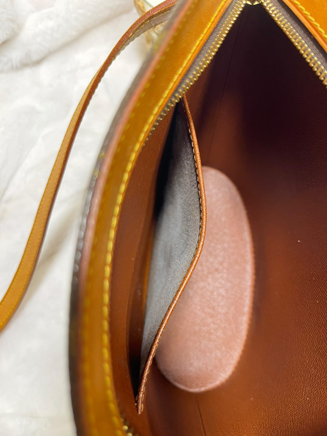 Louis Vuitton Drouot crossbody bag