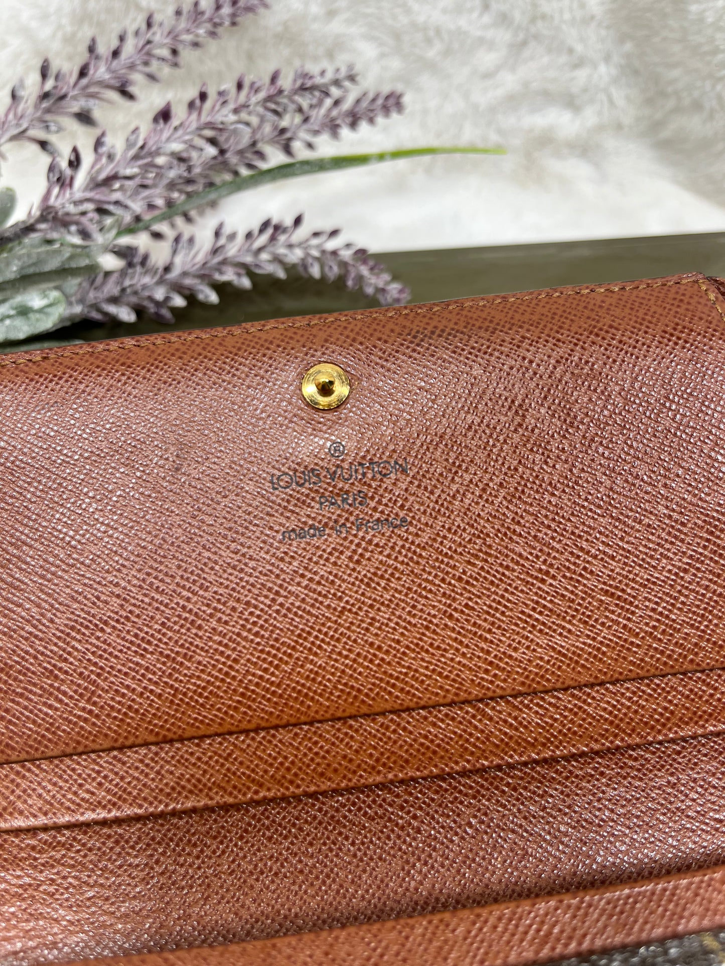 Authentic pre-owned Louis Vuitton compact Tresor zippy wallet