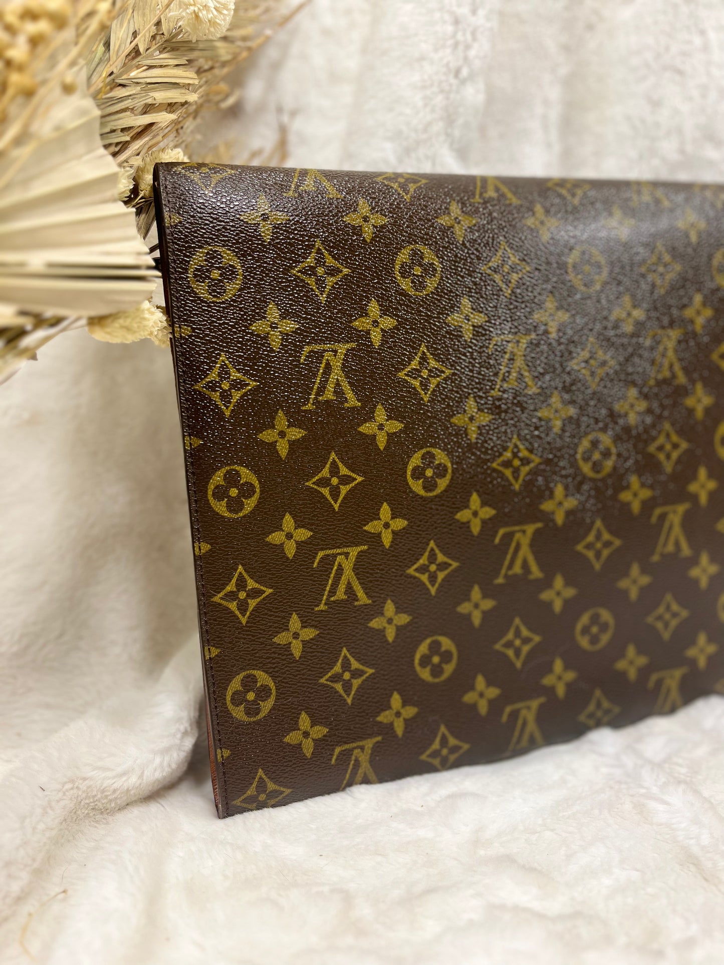 Authentic pre-owned Louis Vuitton porte envelope clutch laptop holder