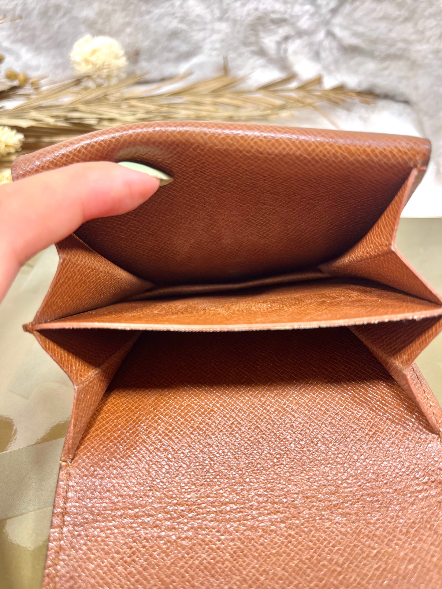 Authentic pre-owned Louis Vuitton Coin purse