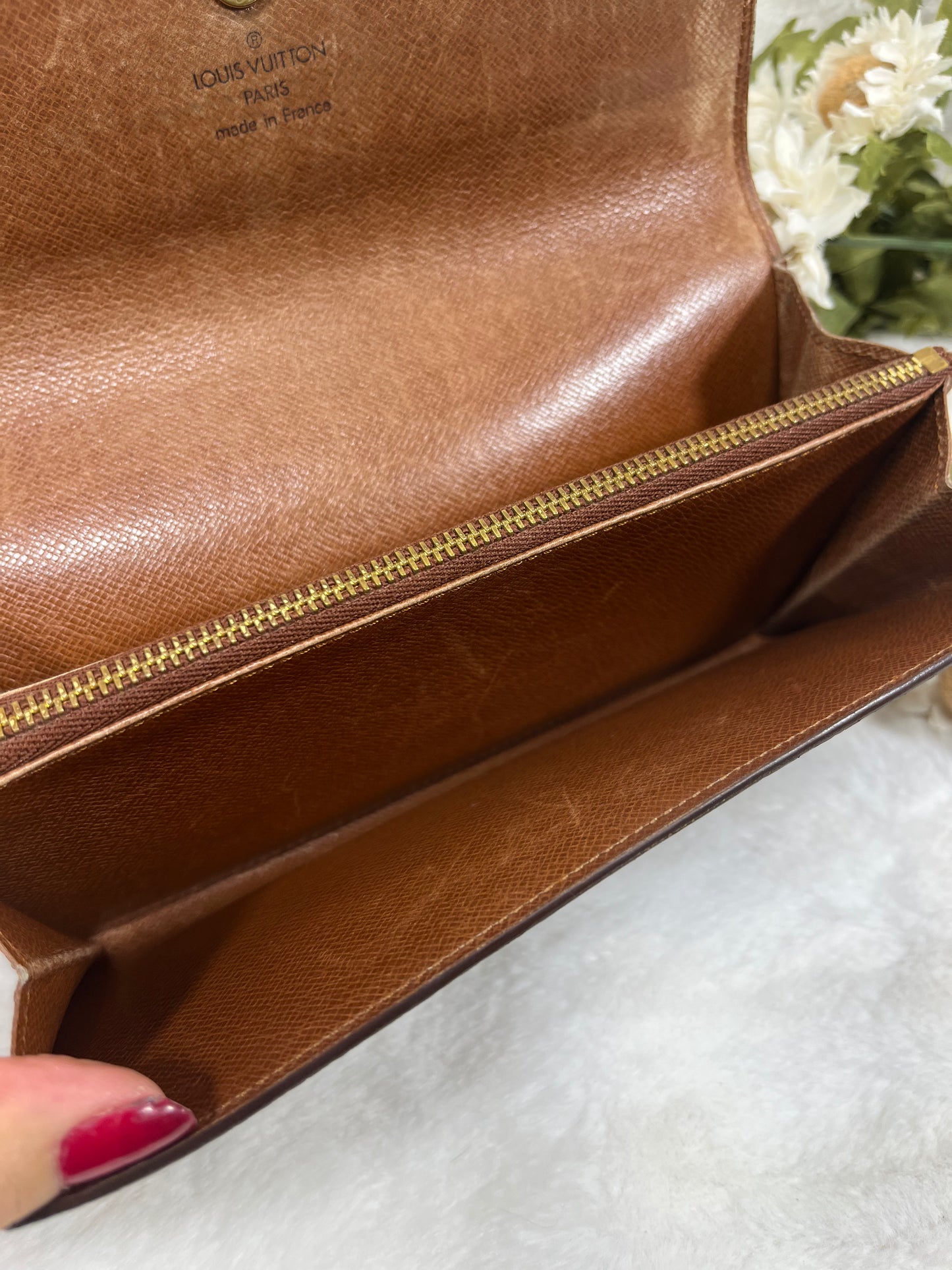 Authentic pre-owned Louis Vuitton Sarah wallet
