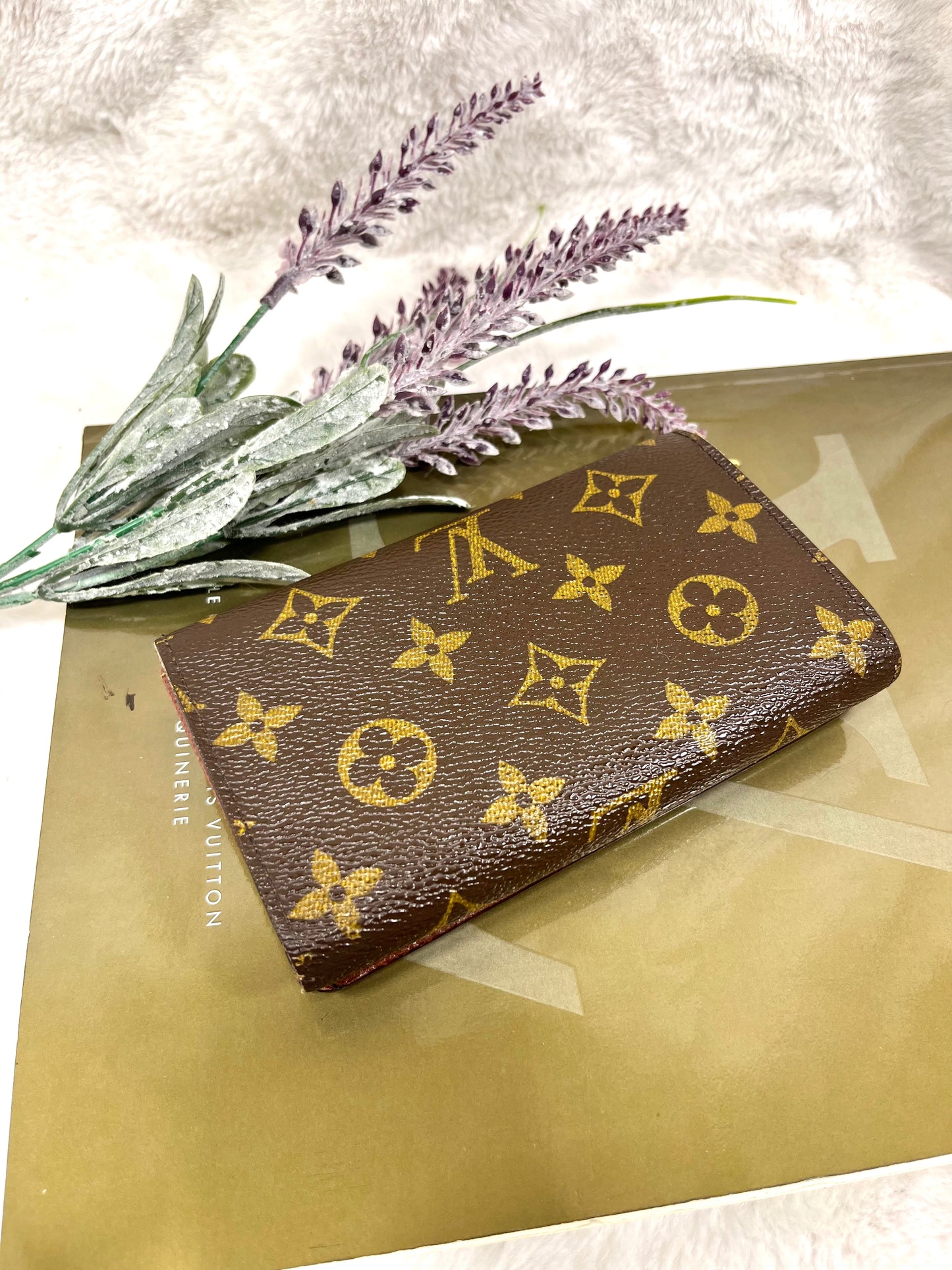 Authentic pre-owned Louis Vuitton compact Tresor zippy wallet