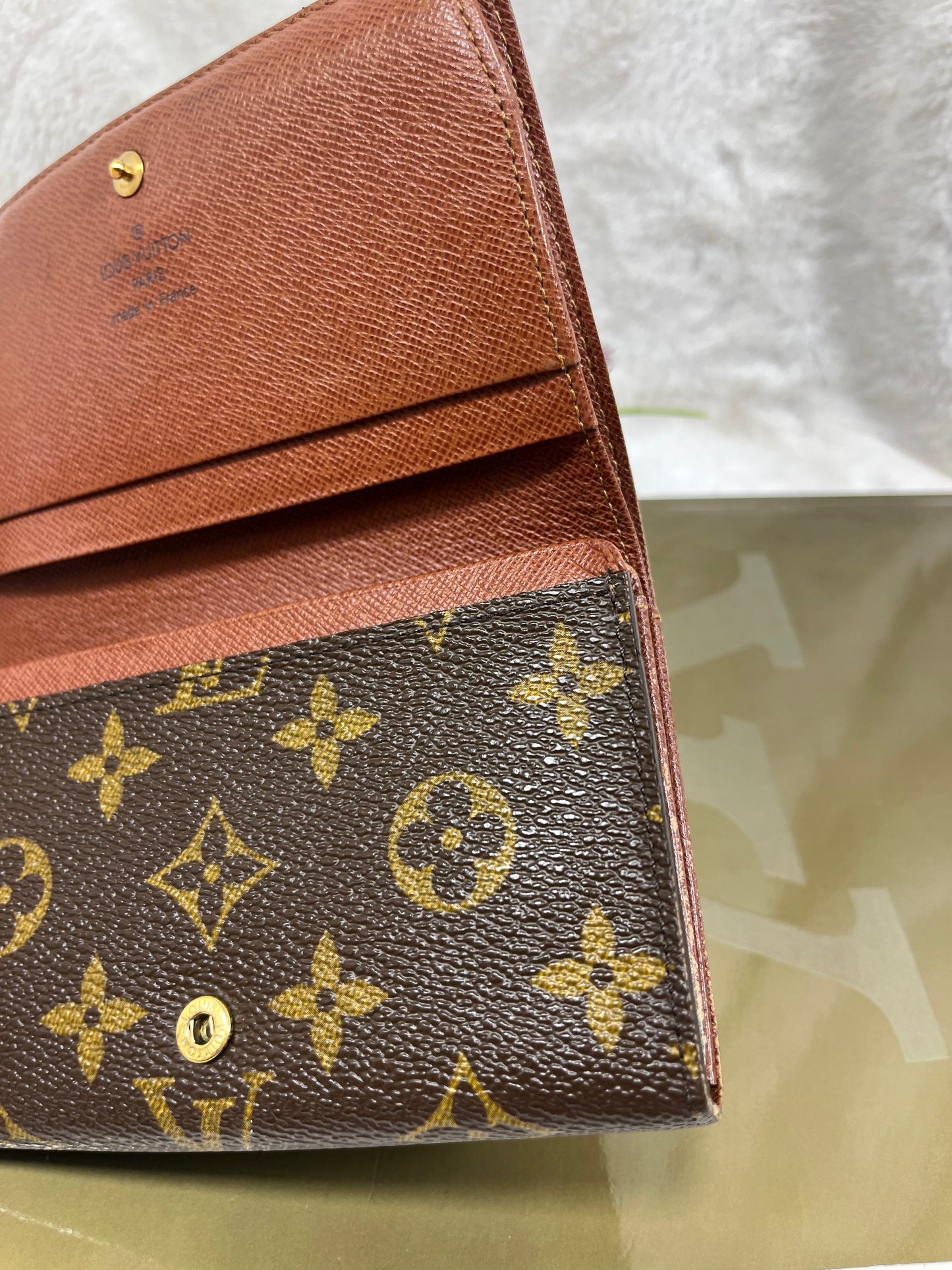 Authentic pre-owned Louis Vuitton compact Tresor zippy wallet