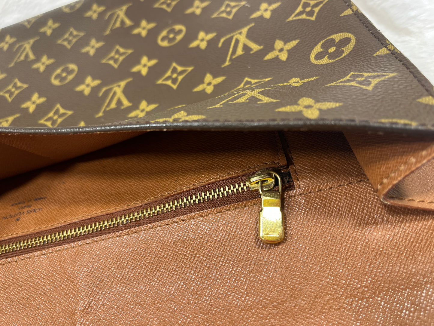 Authentic pre-owned Louis Vuitton porte envelope clutch laptop holder