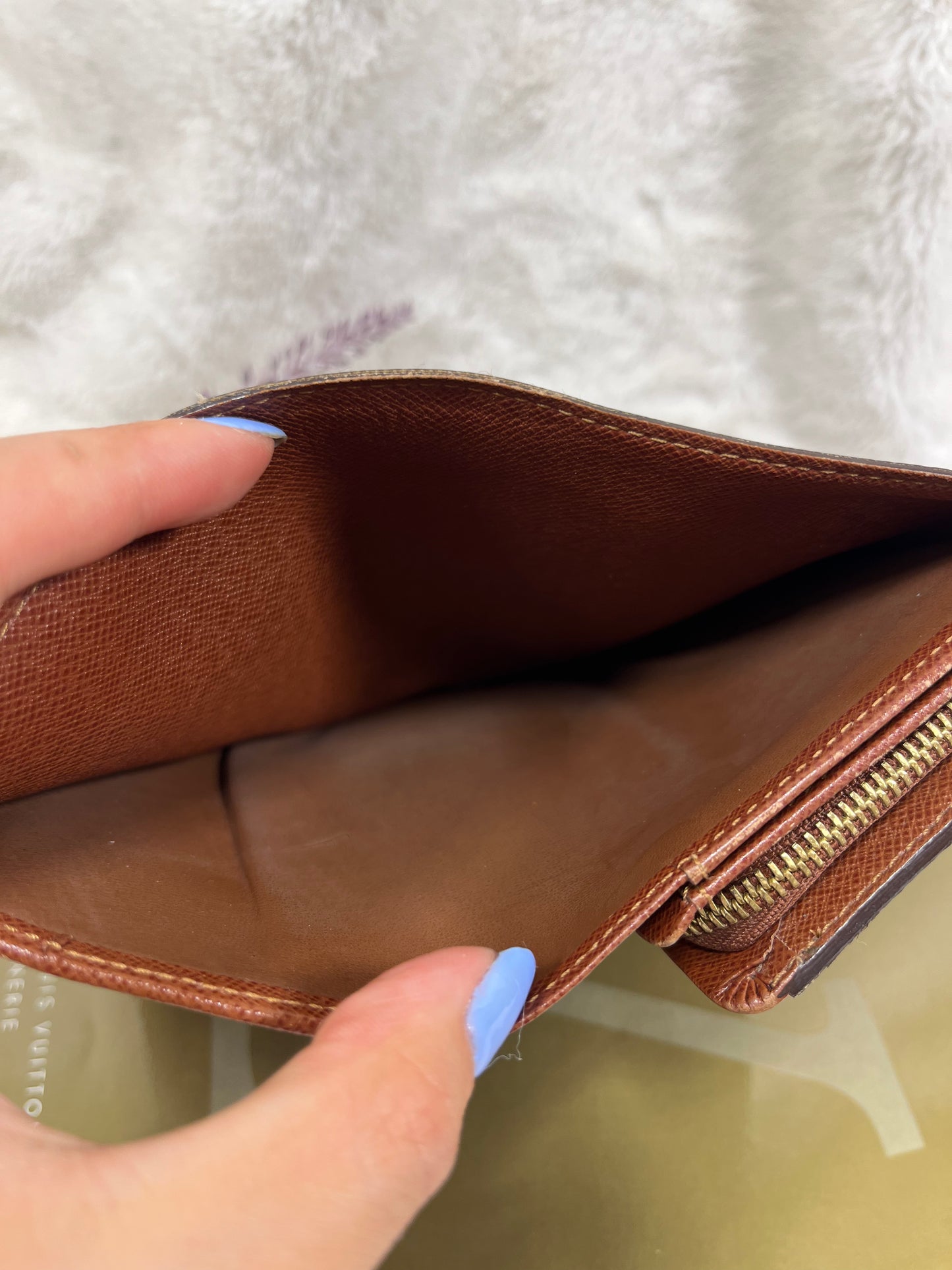 Authentic pre-owned Louis Vuitton compact Tresor zippy wallet