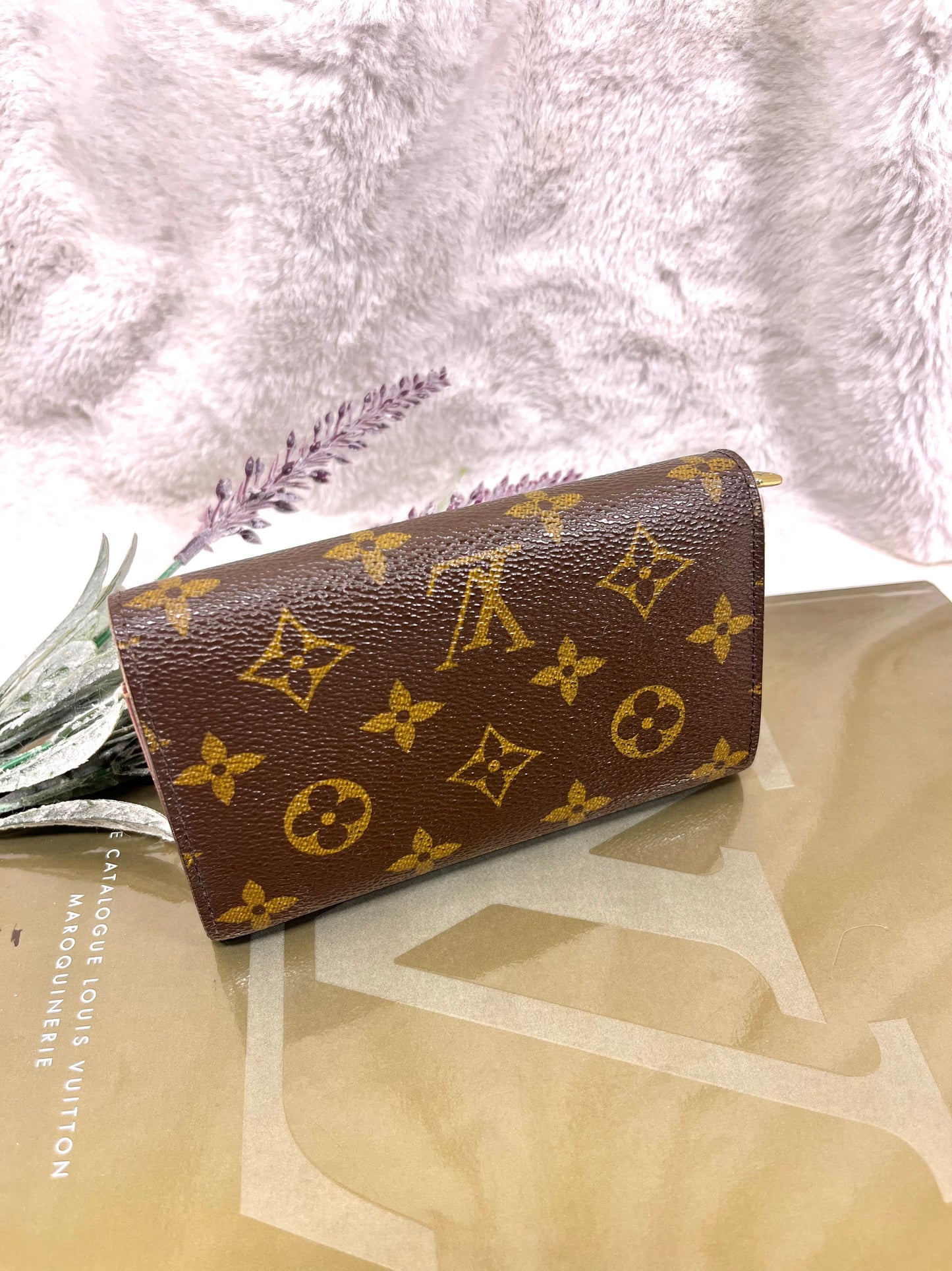 Authentic pre-owned Louis Vuitton compact Tresor zippy wallet