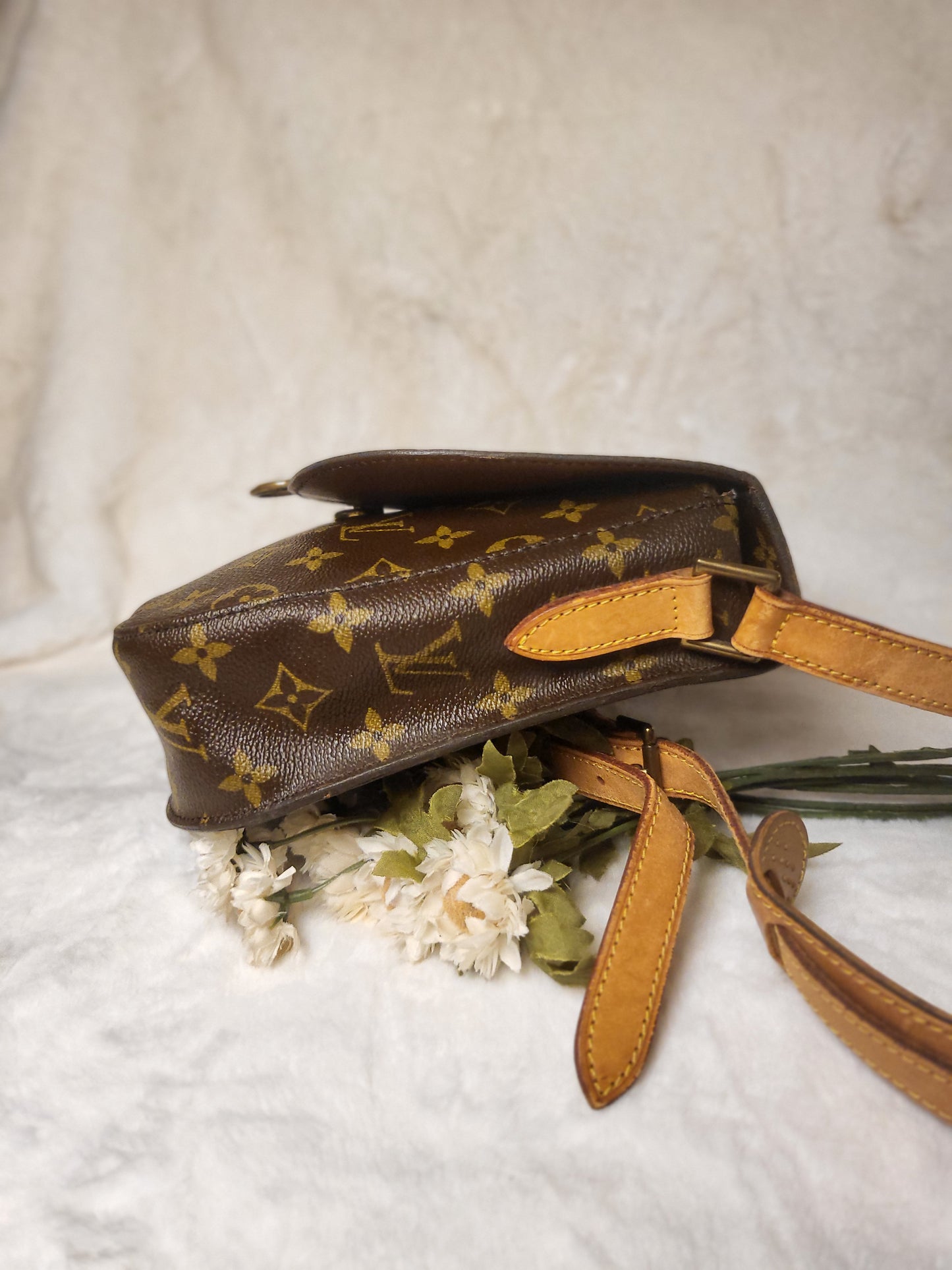Authentic pre-owned Louis Vuitton Saint Cloud GM crossbody shoulder bag