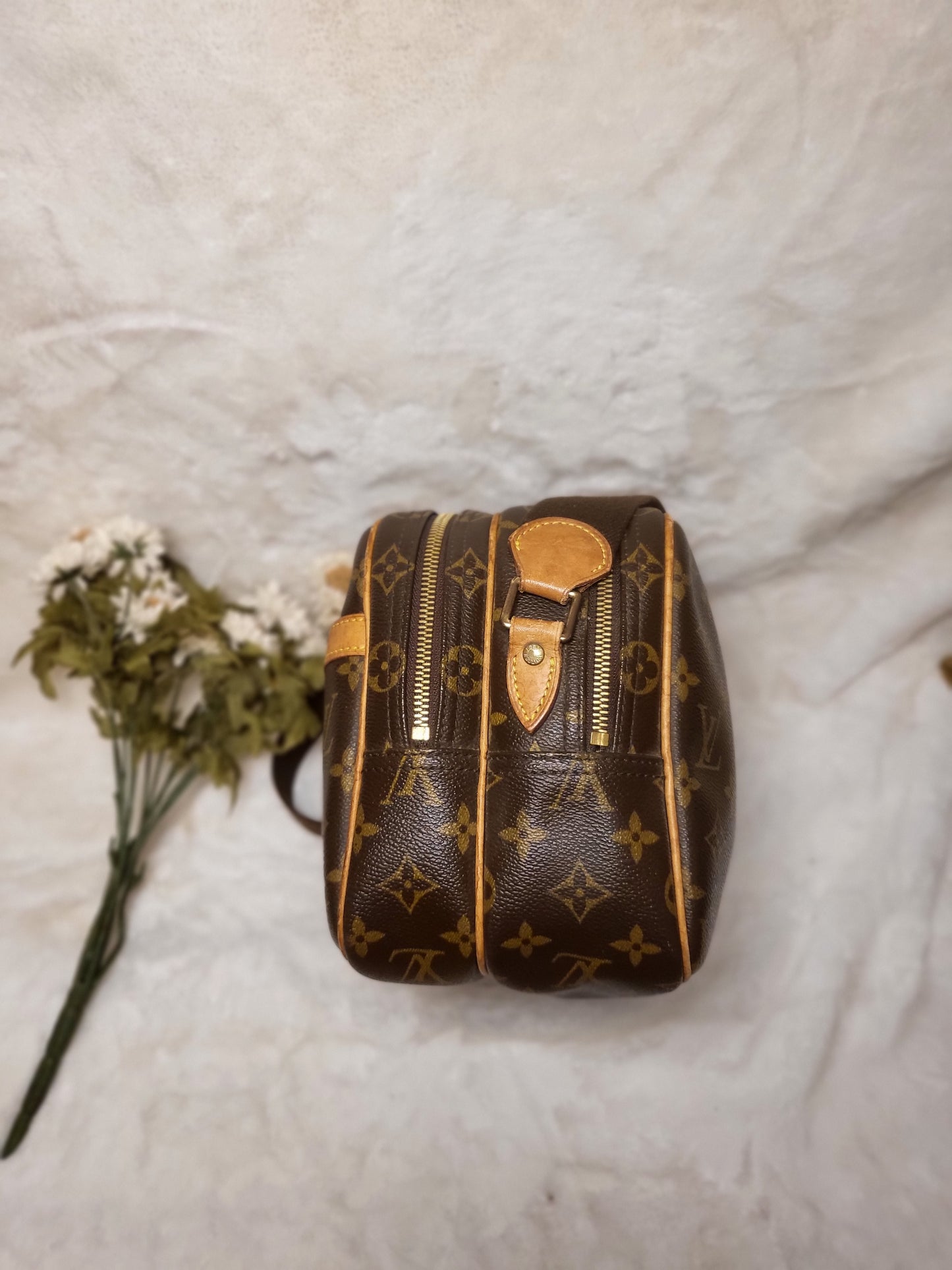 Authentic pre-owned Louis Vuitton Reporter pm crossbody shoulder bag