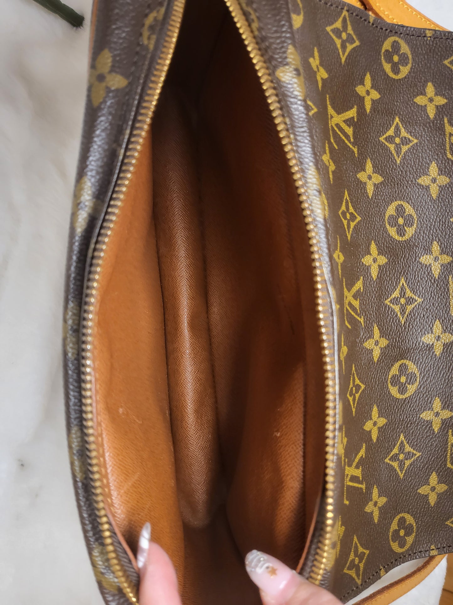 Authentic pre-owned Louis Vuitton Saint Germain 28 crossbody shoulder bag