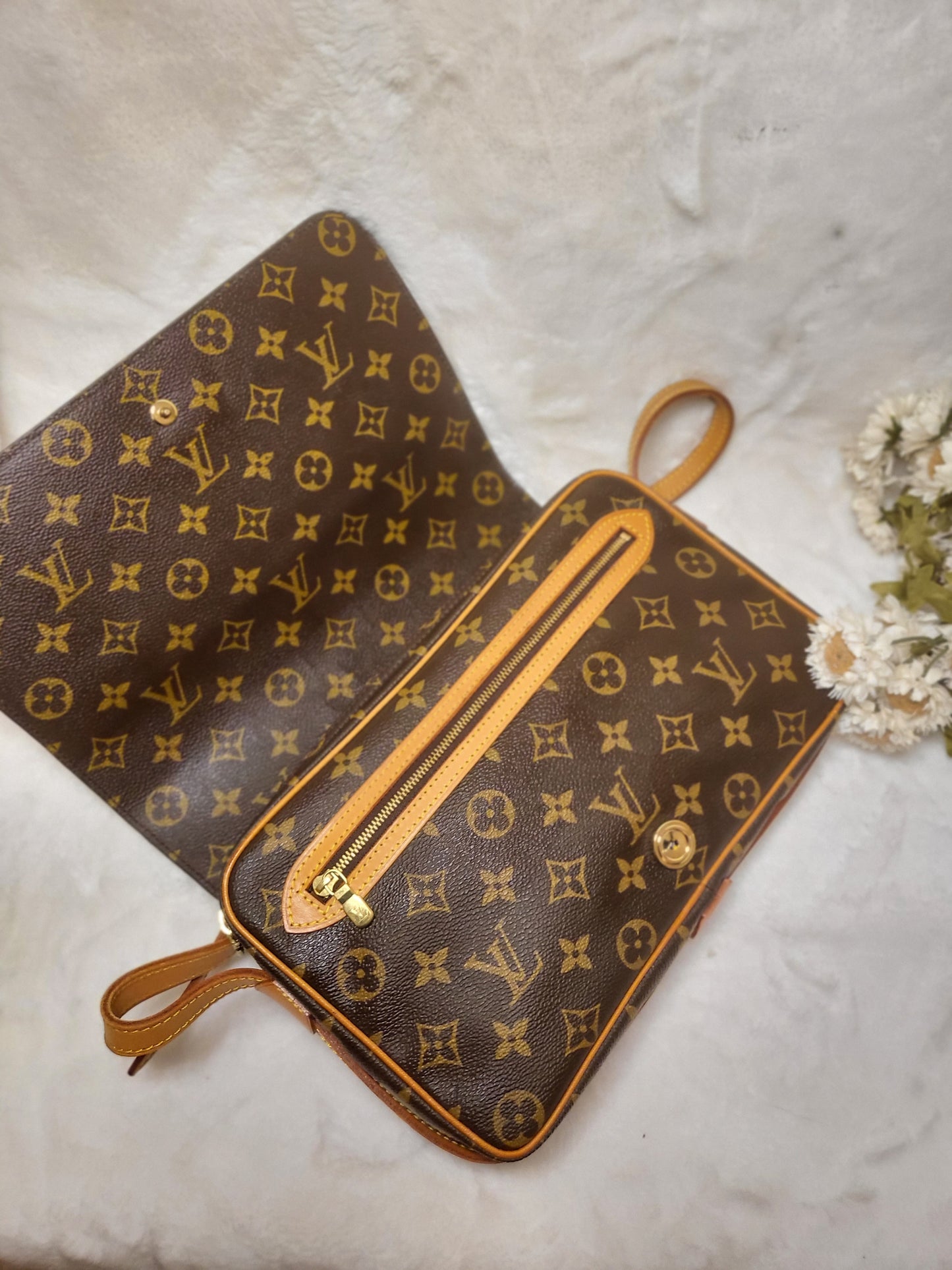 Authentic pre-owned Louis Vuitton Saint Germain