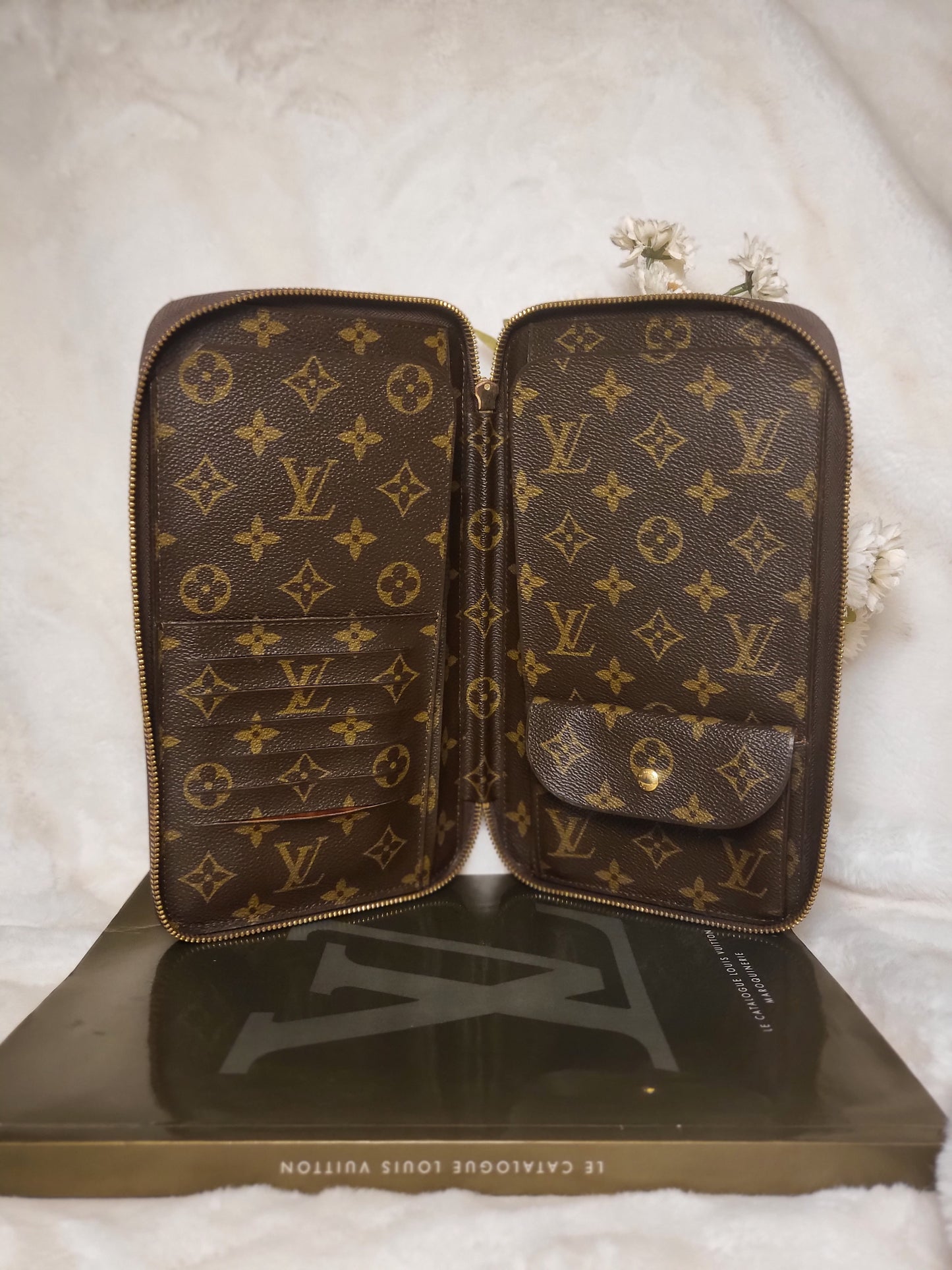 Authentic pre-owned Louis Vuitton de Voyage travel organizer