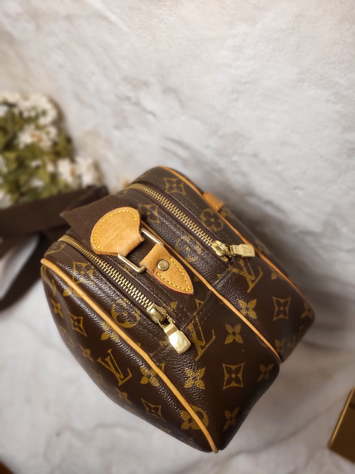 Authentic pre-owned Louis Vuitton Reporter pm crossbody shoulder bag