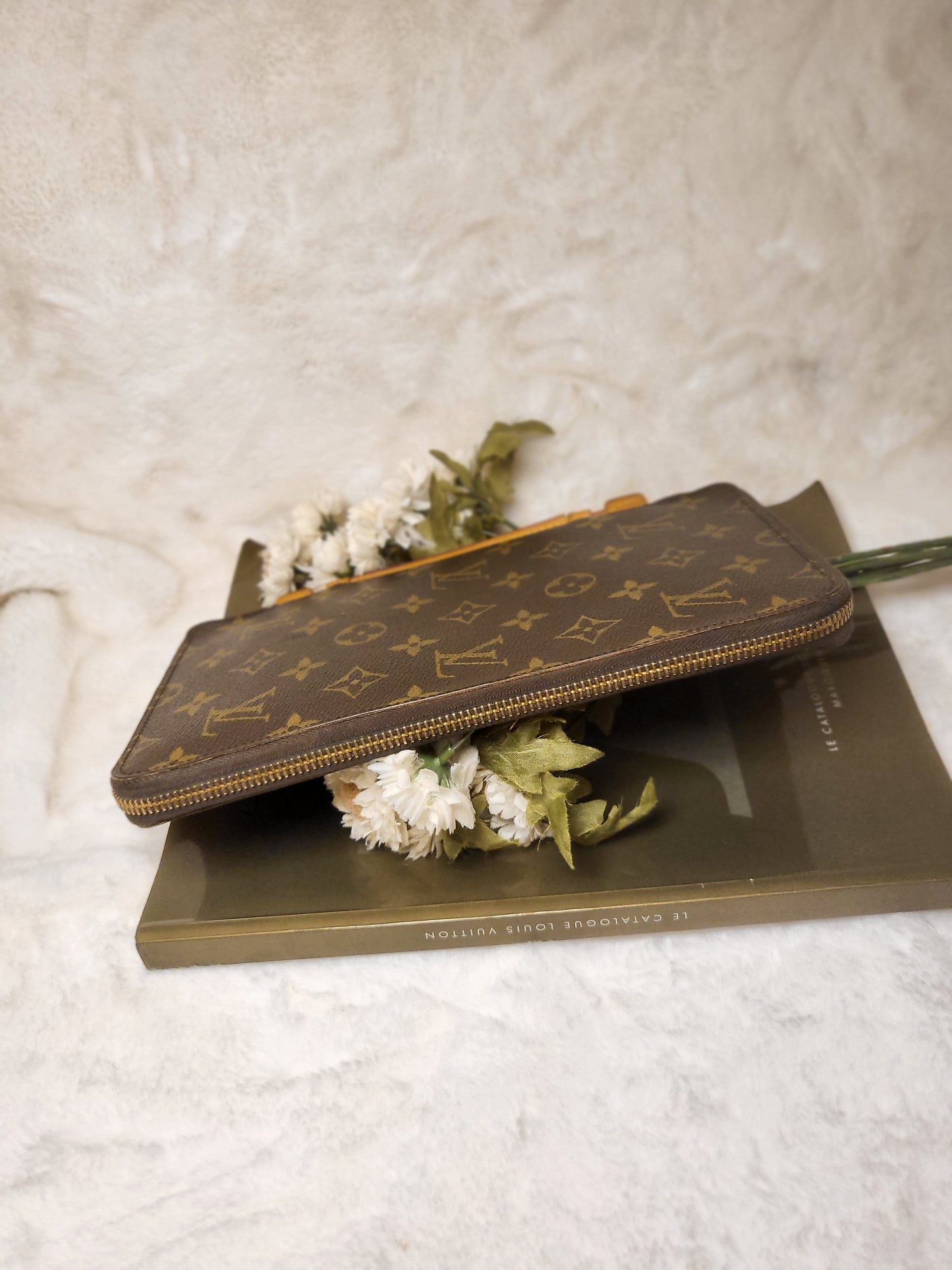 Authentic pre-owned Louis Vuitton organizer de voyage travel organizer