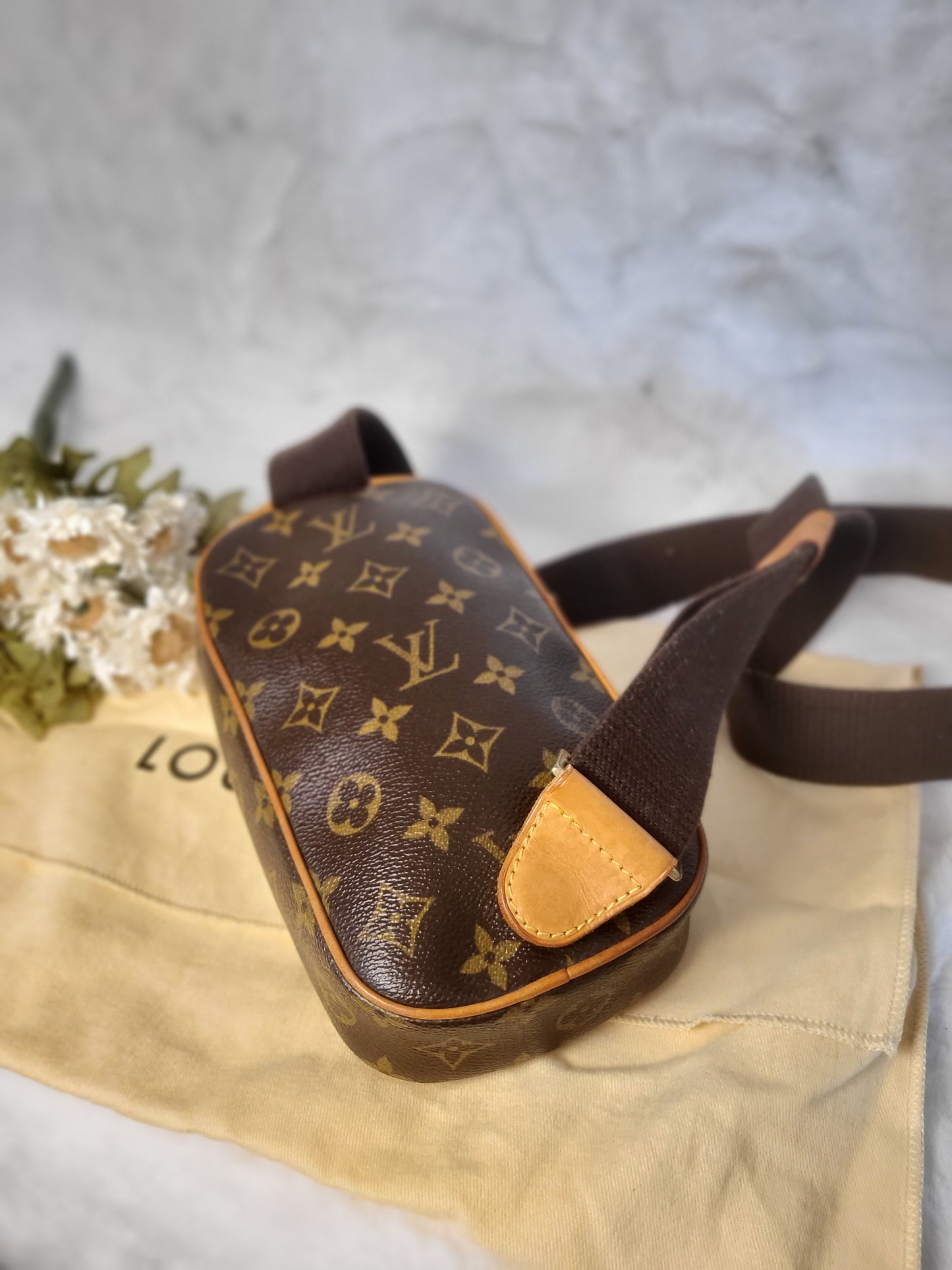 Authentic pre-owned Louis Vuitton Pochette Gange bum bag waist bag