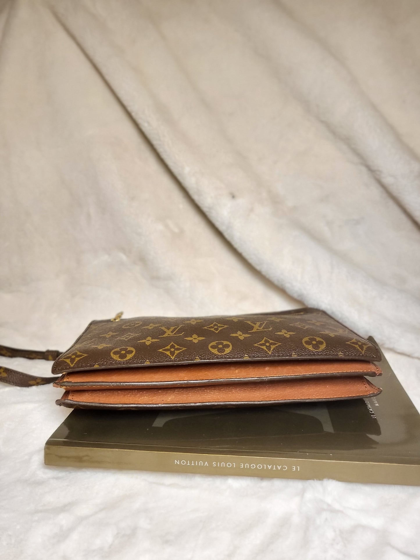 Authentic pre-owned Louis Vuitton Enghien monogram crossbody shoulder bag