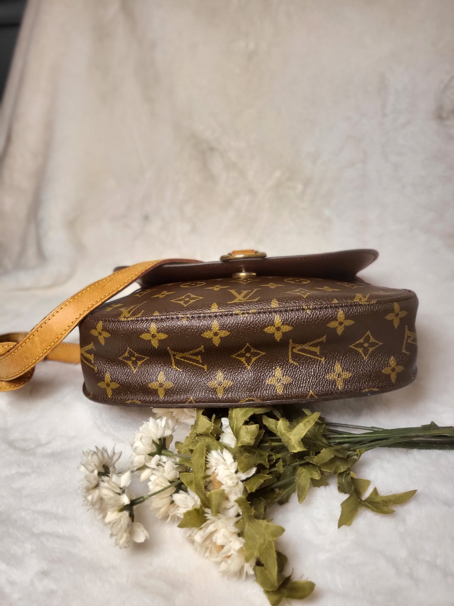 Authentic pre-owned Louis Vuitton Saint Cloud GM crossbody shoulder bag